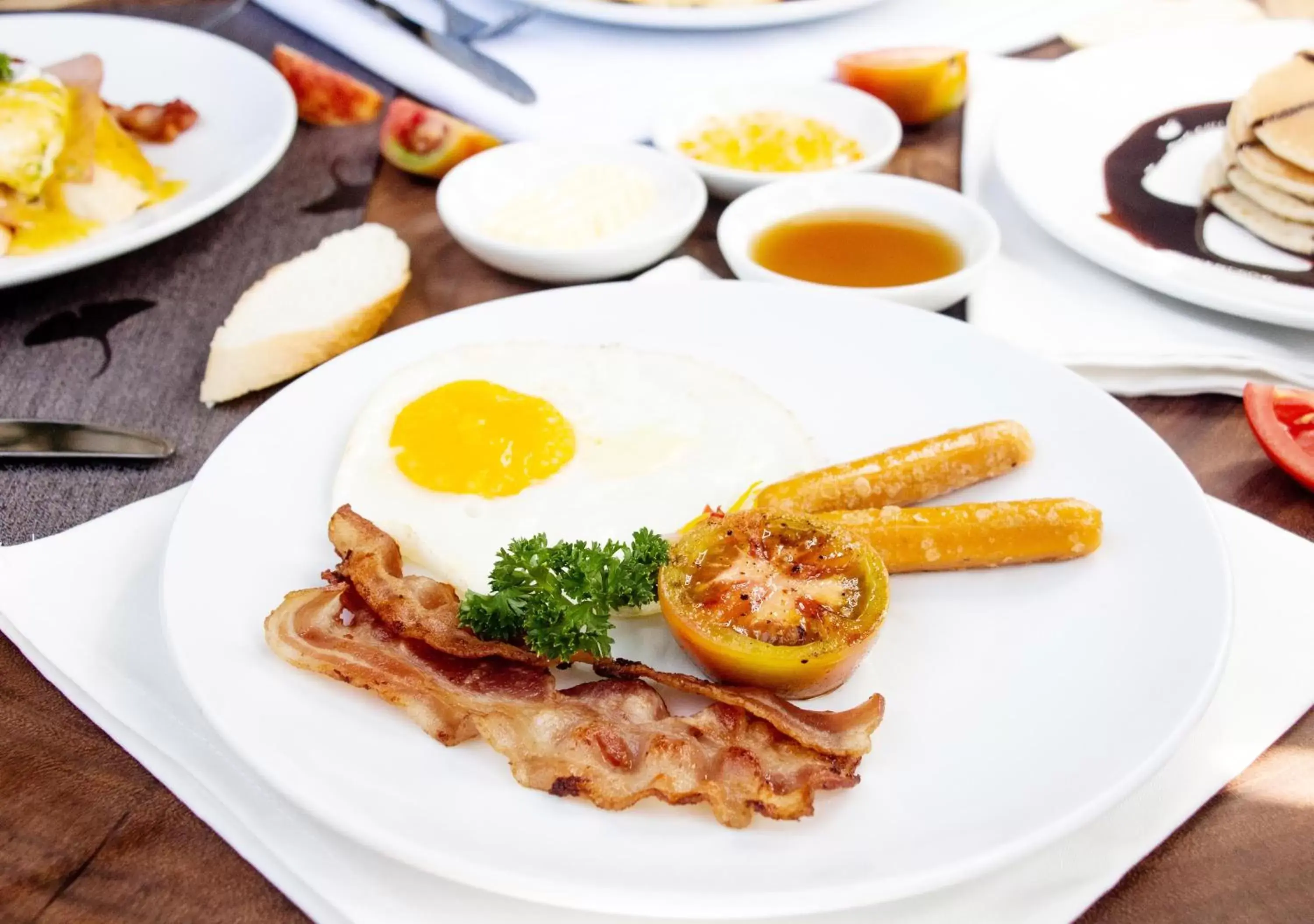 American breakfast, Food in Le Kree Downtown Hotel