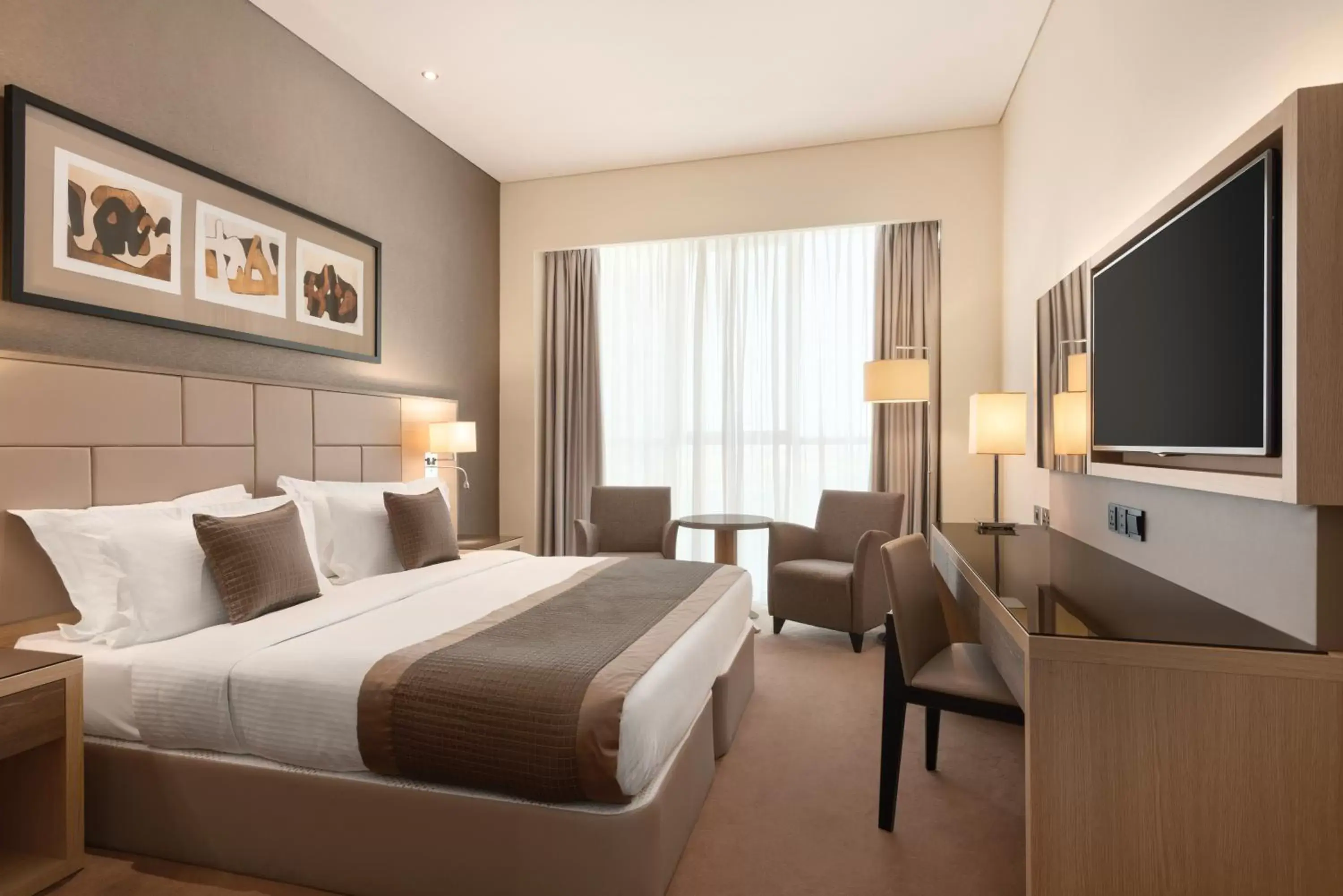 Bedroom, Bed in TRYP by Wyndham Abu Dhabi City Center