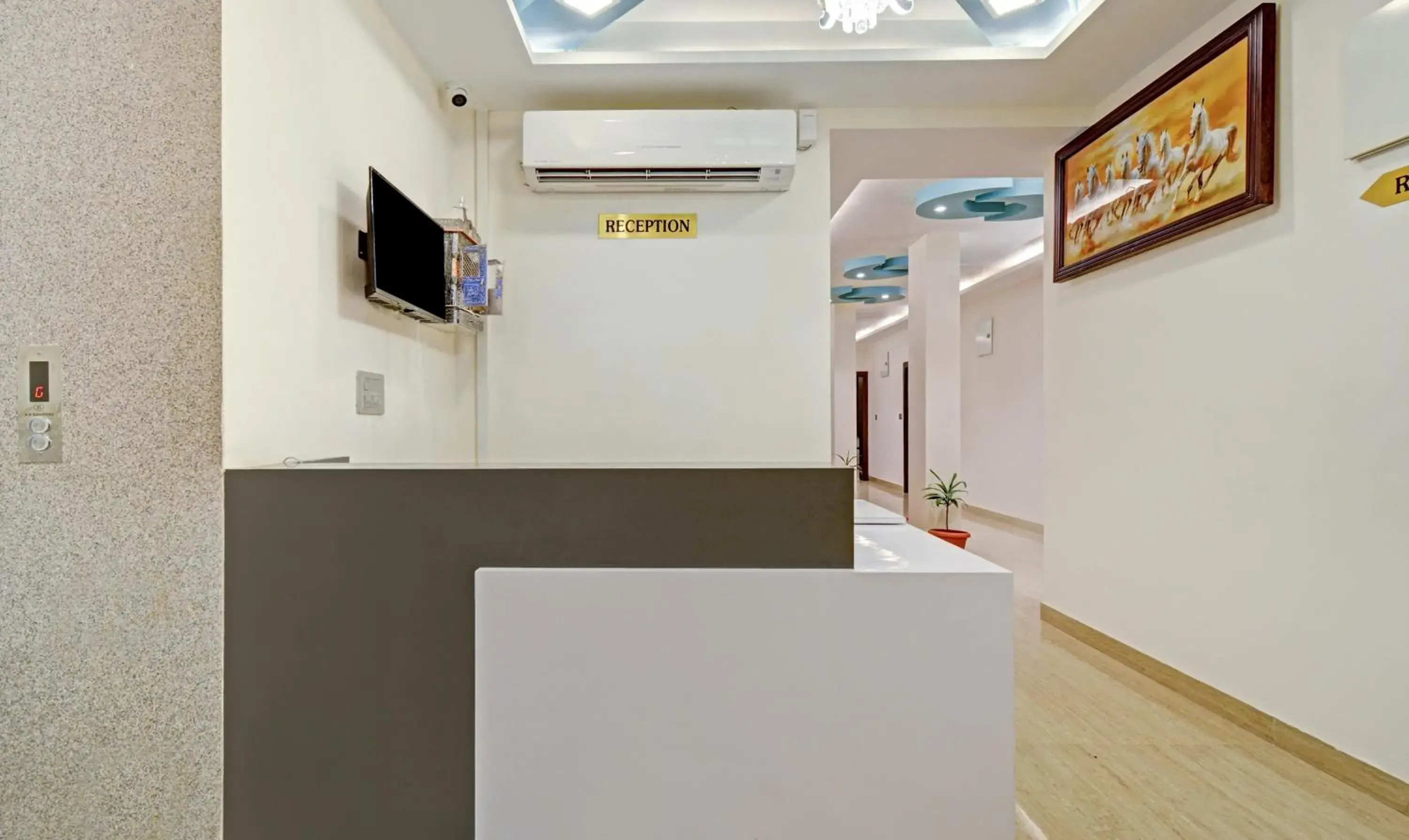 Lobby or reception in Treebo Paras Raj Near City Palace Lobby or reception in Treebo Paras Raj Near City Palace