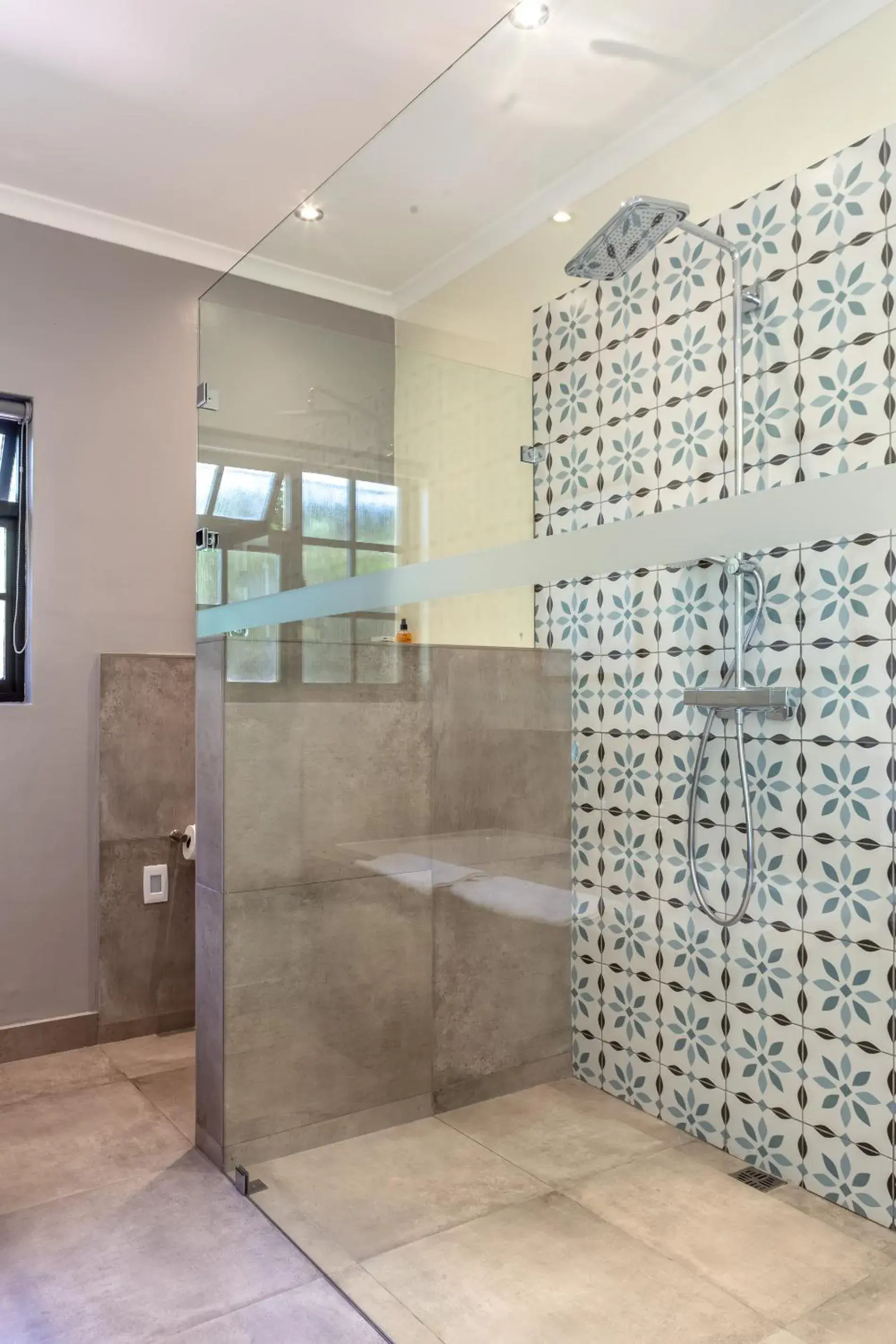 Shower, Bathroom in Wedgeview Country House & Spa