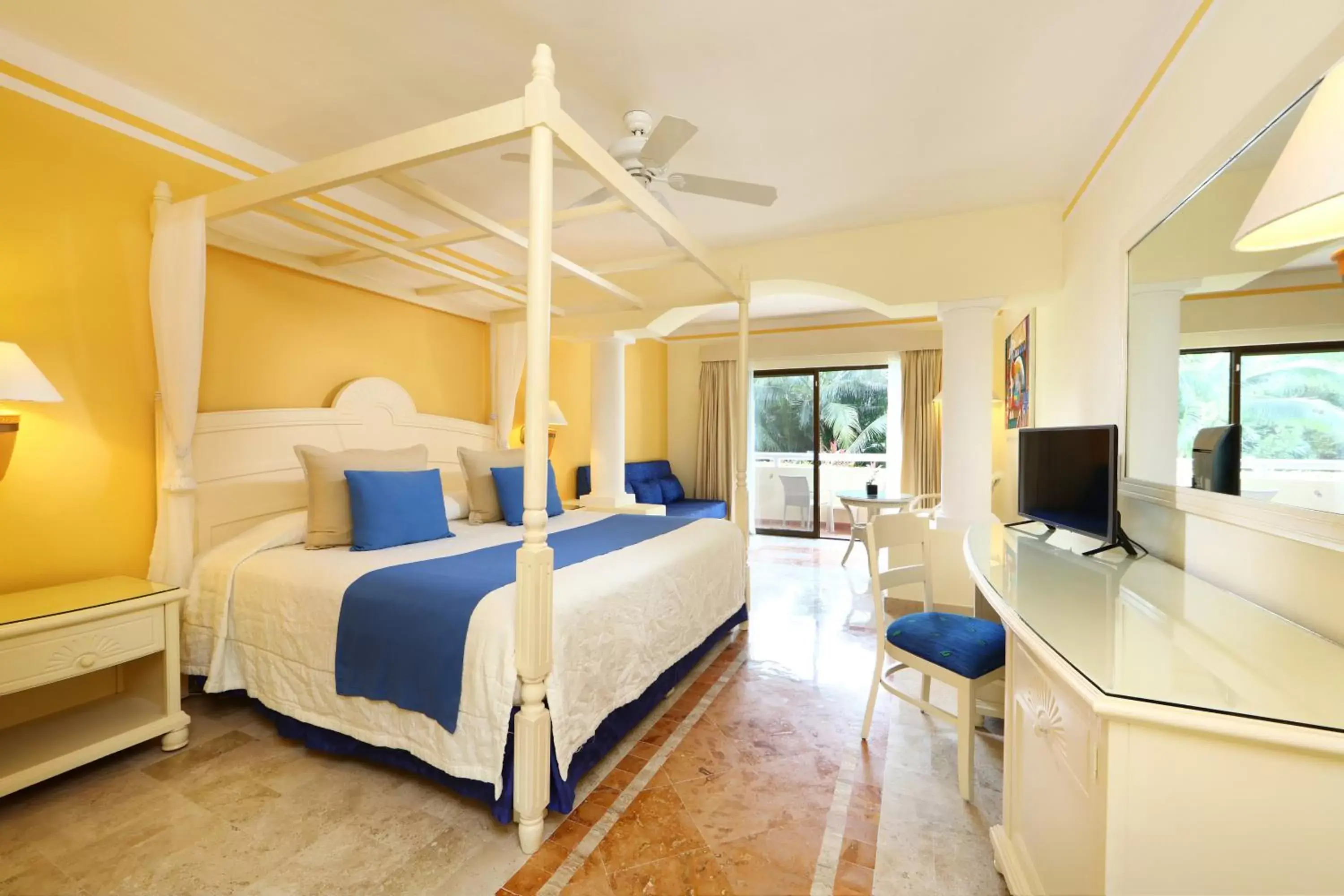 Bed in Bahia Principe Luxury Akumal - All Inclusive Bed in Bahia Principe Luxury Akumal - All Inclusive