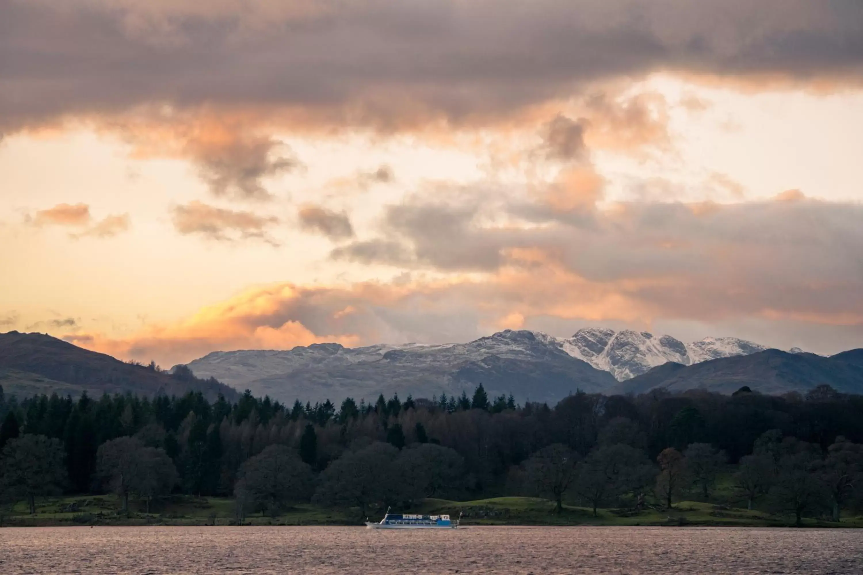 Lake view, Mountain View in Low Wood Bay