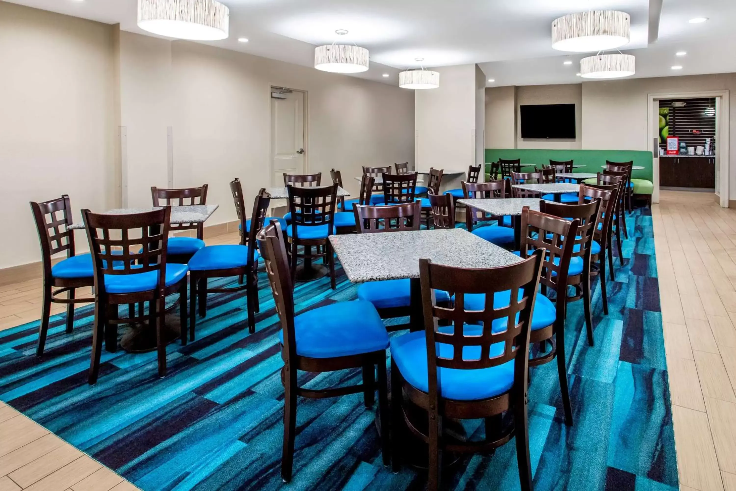 Property building, Restaurant/Places to Eat in La Quinta by Wyndham Ocean City