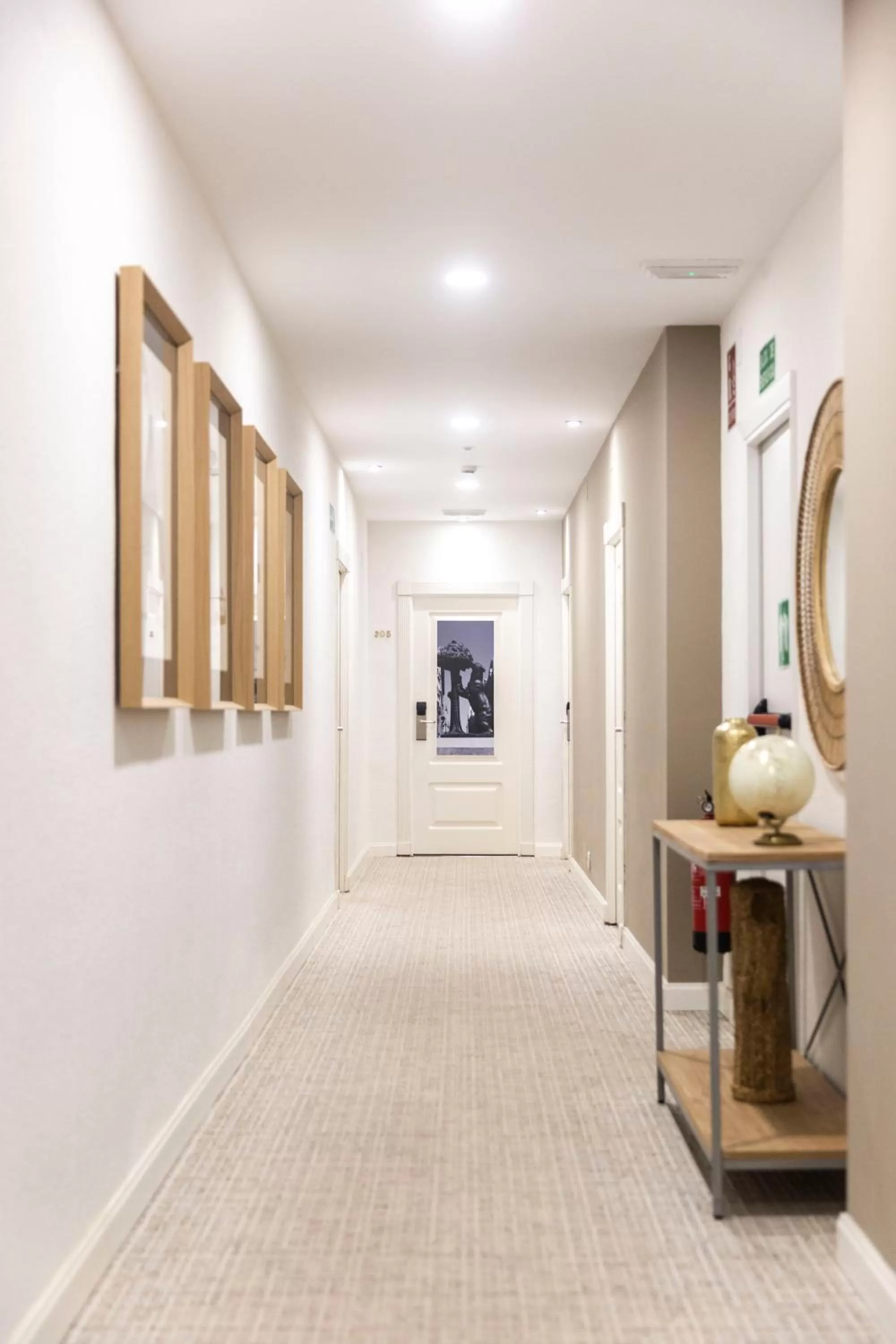 Area and facilities in Hotel Serrano