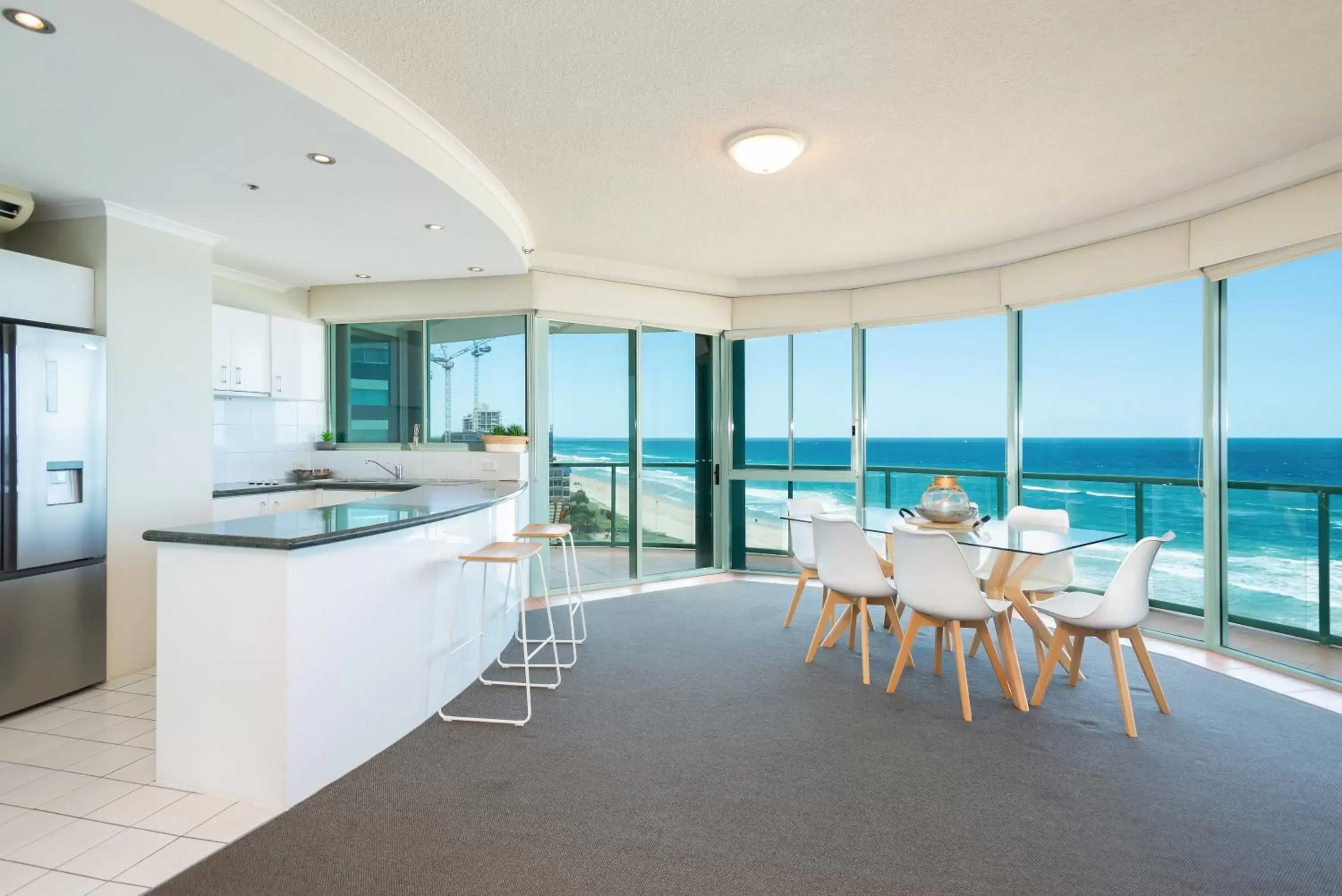 Dining area in The Waterford on Main Beach