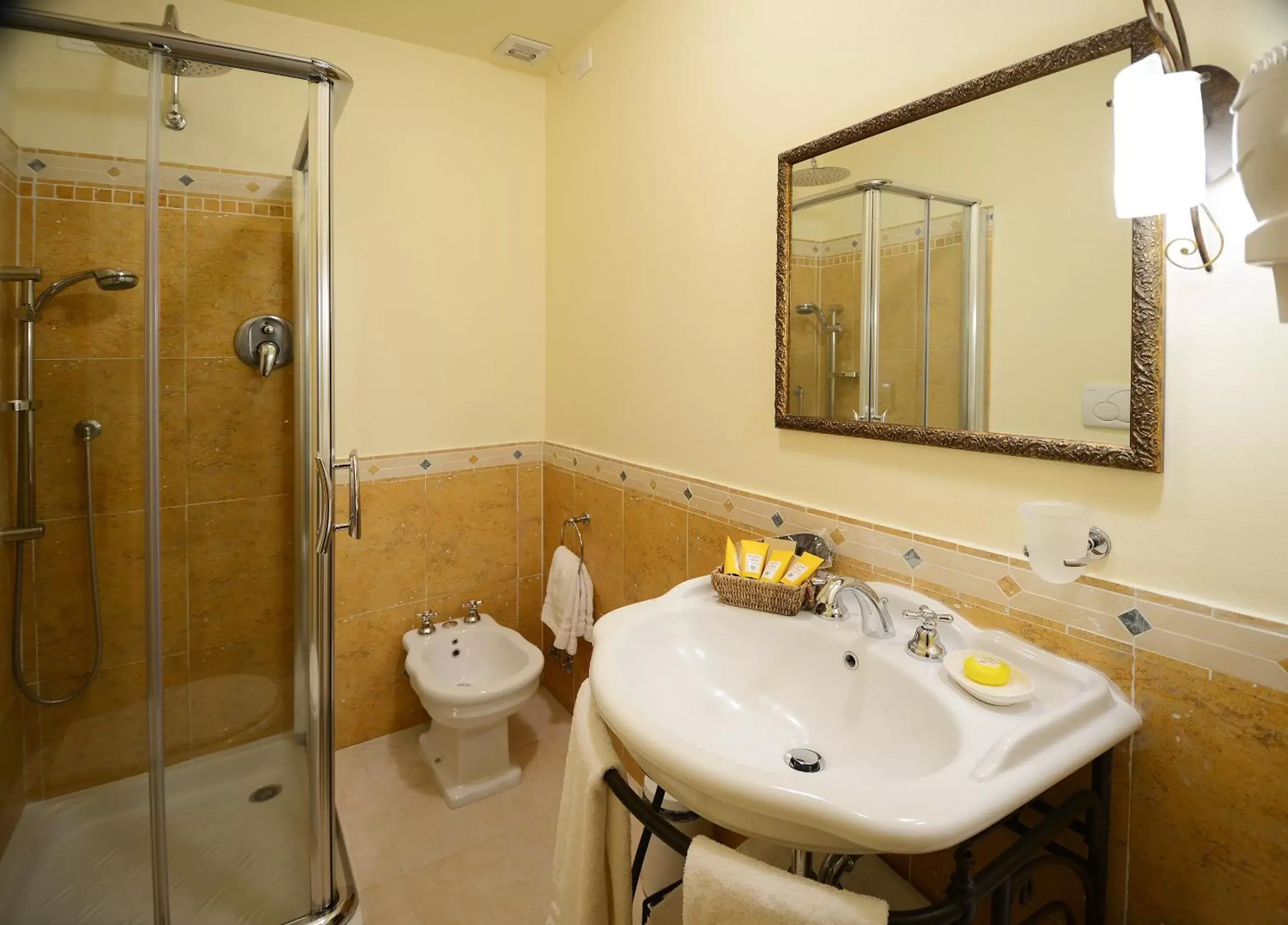 Bathroom in La Locanda Di San Francesco