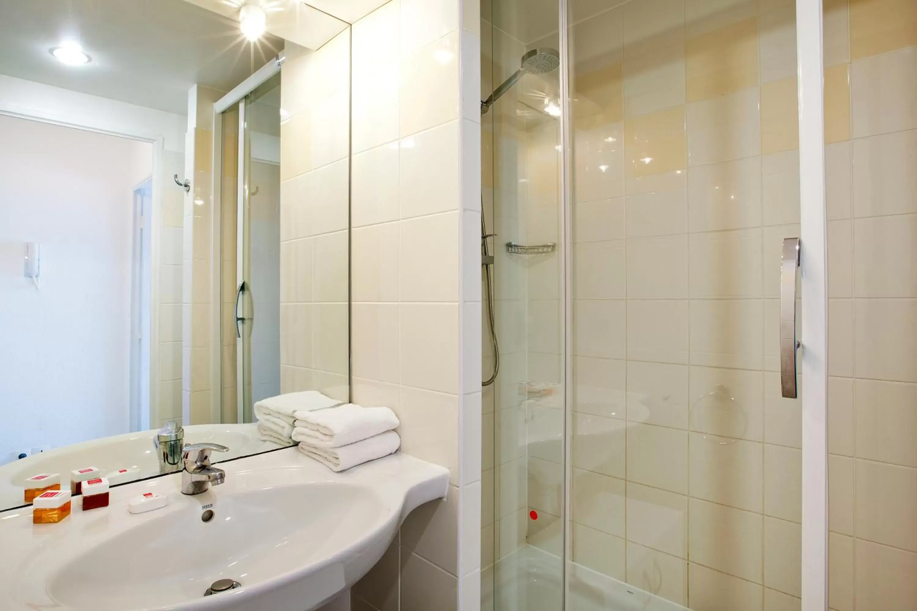 Shower, Bathroom in Séjours & Affaires Paris-Nanterre
