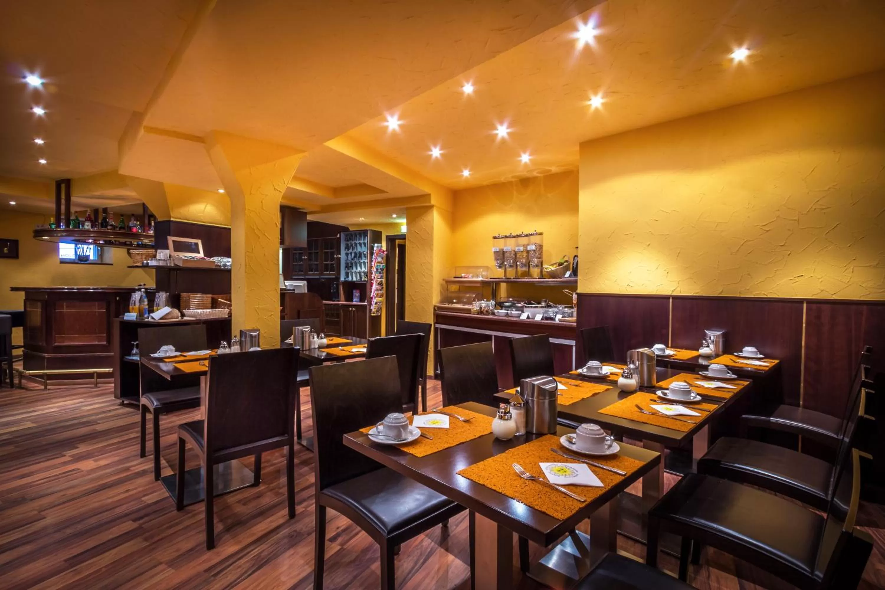 Lounge or bar in Hotel am Wilhelmsplatz