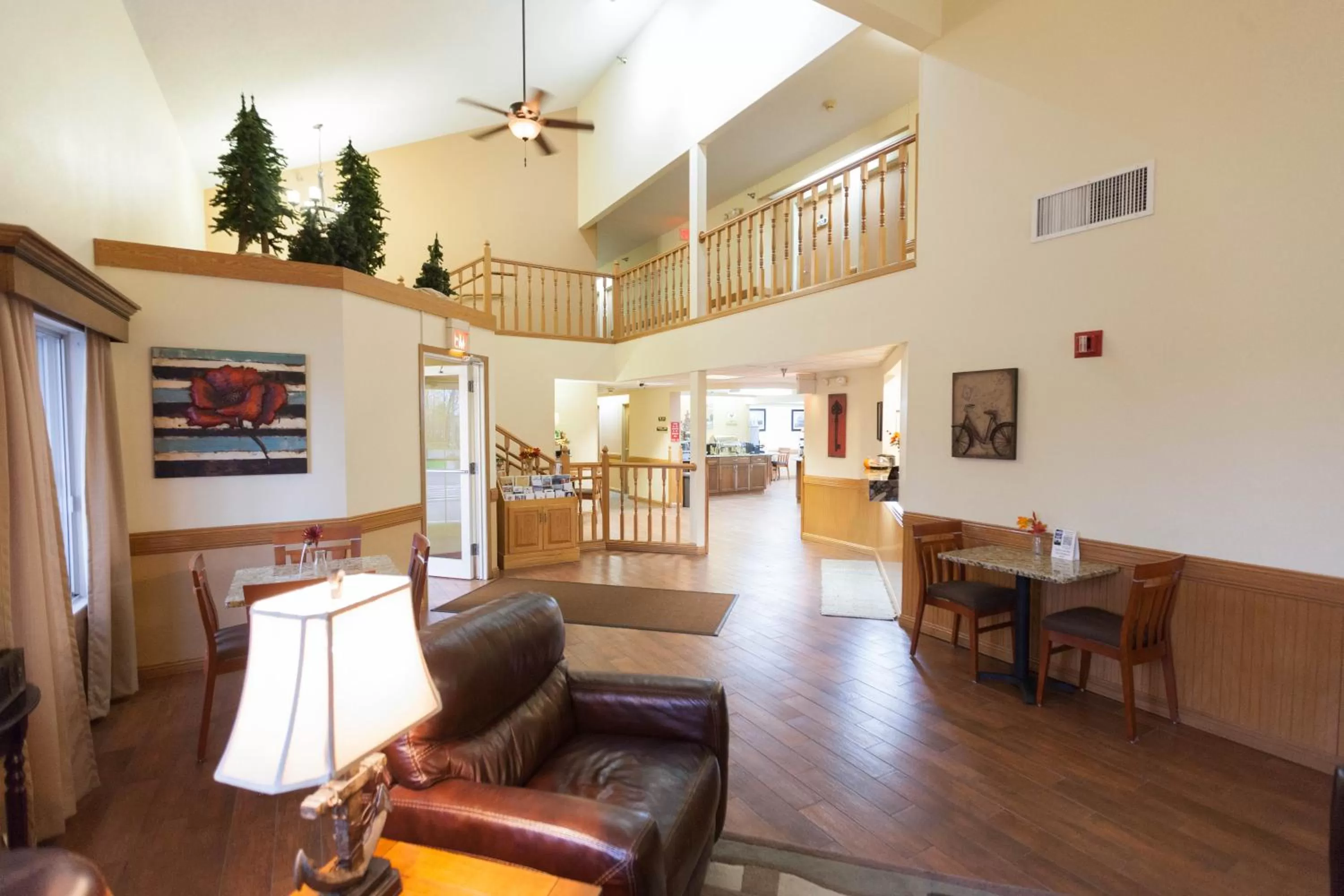Seating area in Country Inn Two Harbors