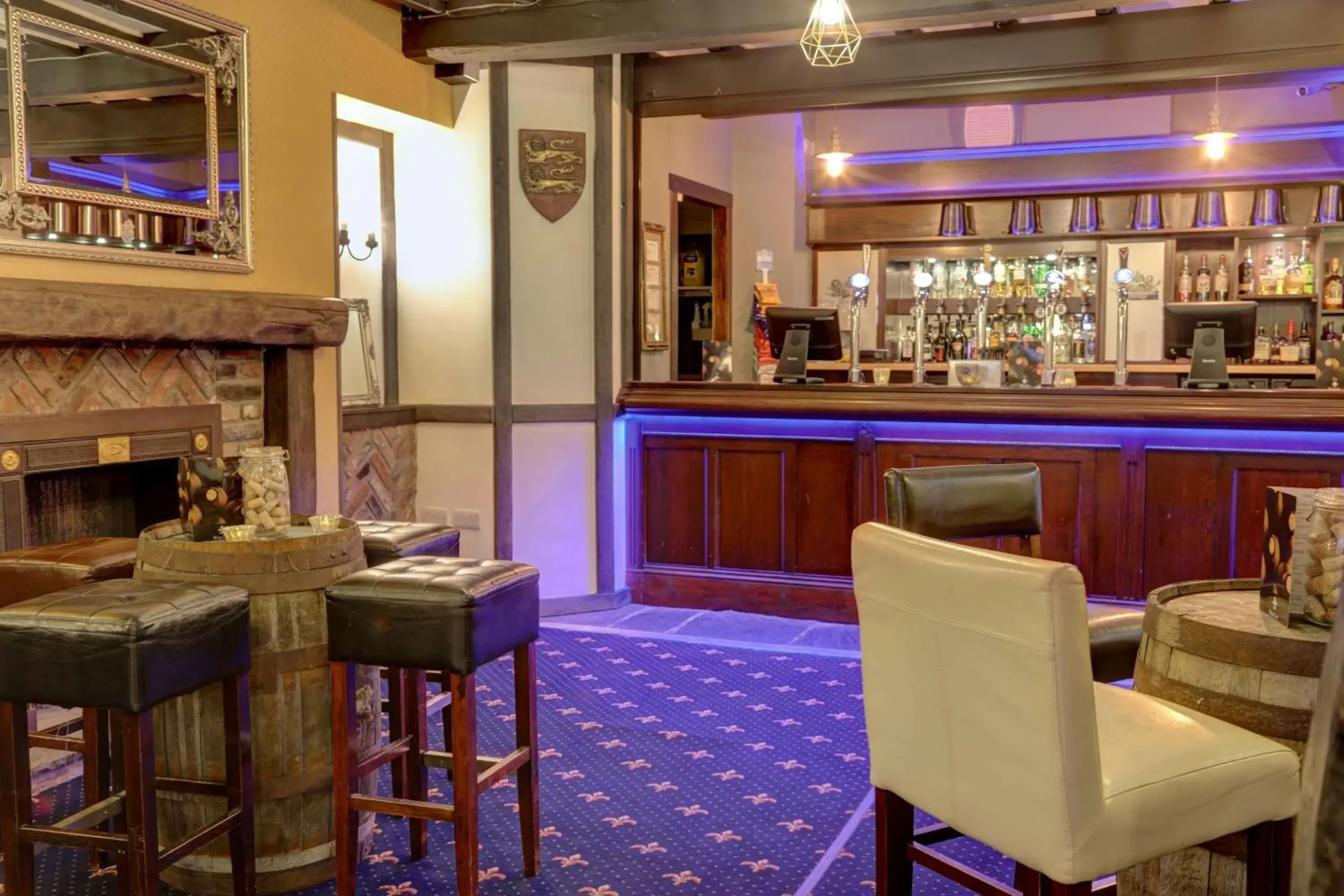 Lounge or bar, Lounge/Bar in Rogerthorpe Manor Hotel