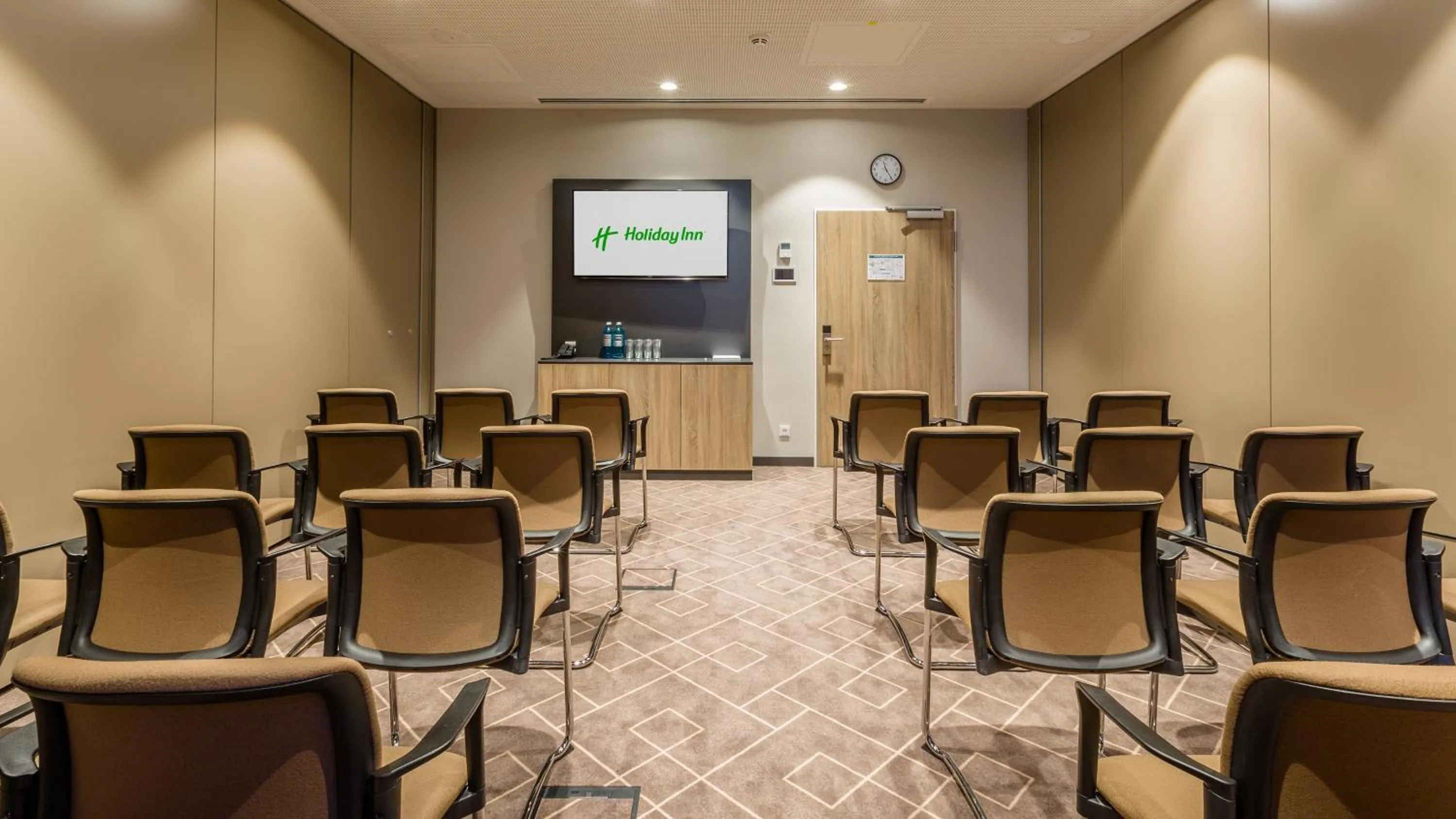 Meeting/conference room in Holiday Inn Munich - City East, an IHG Hotel