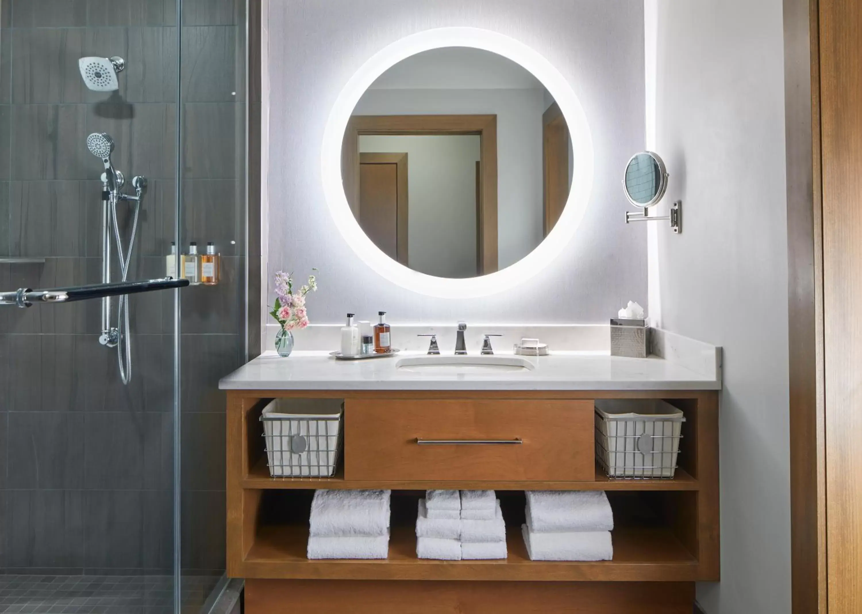 Bathroom in The Hotel Landing