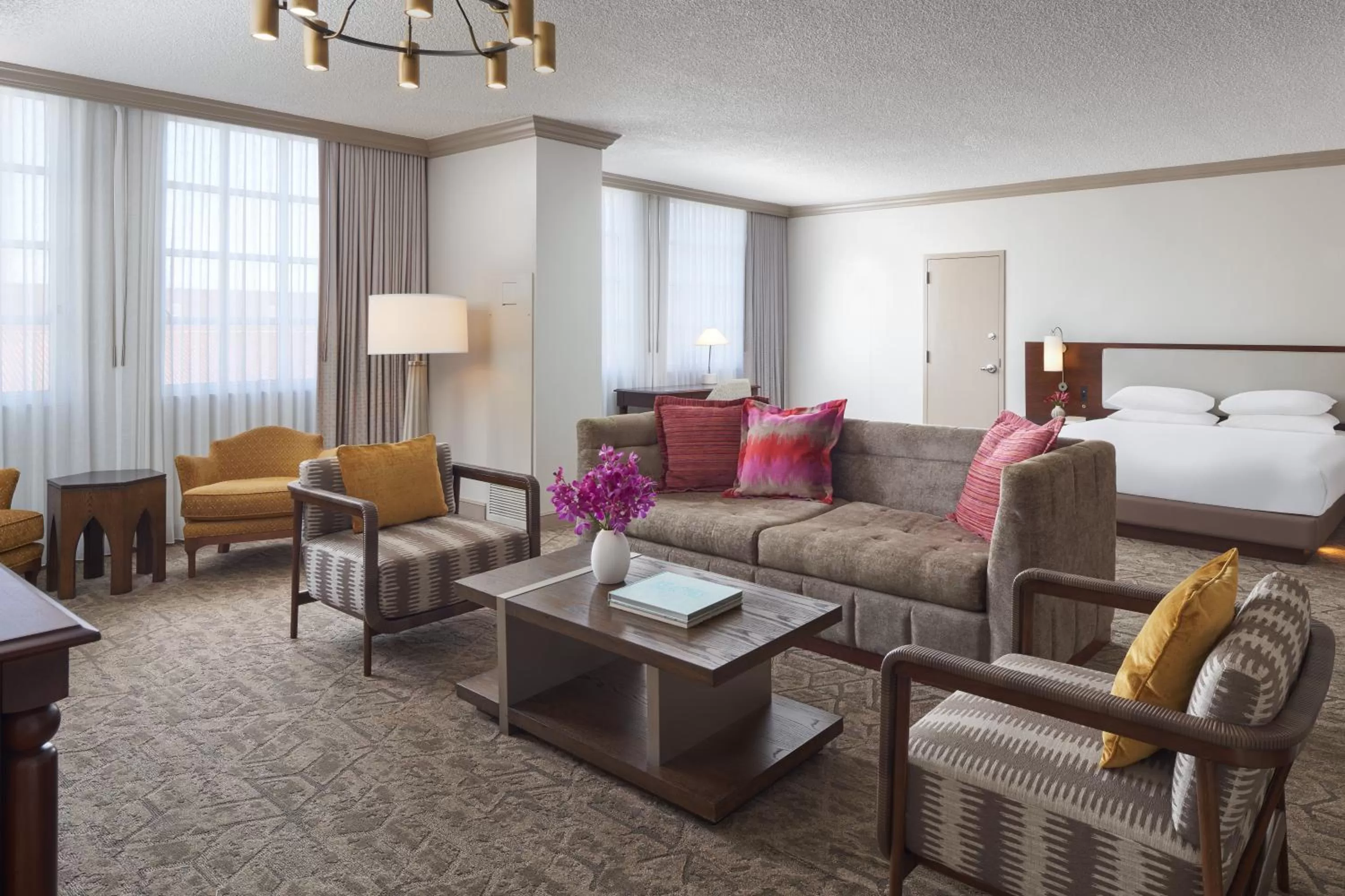 Living room, Bed in Hyatt Regency Coral Gables in Miami