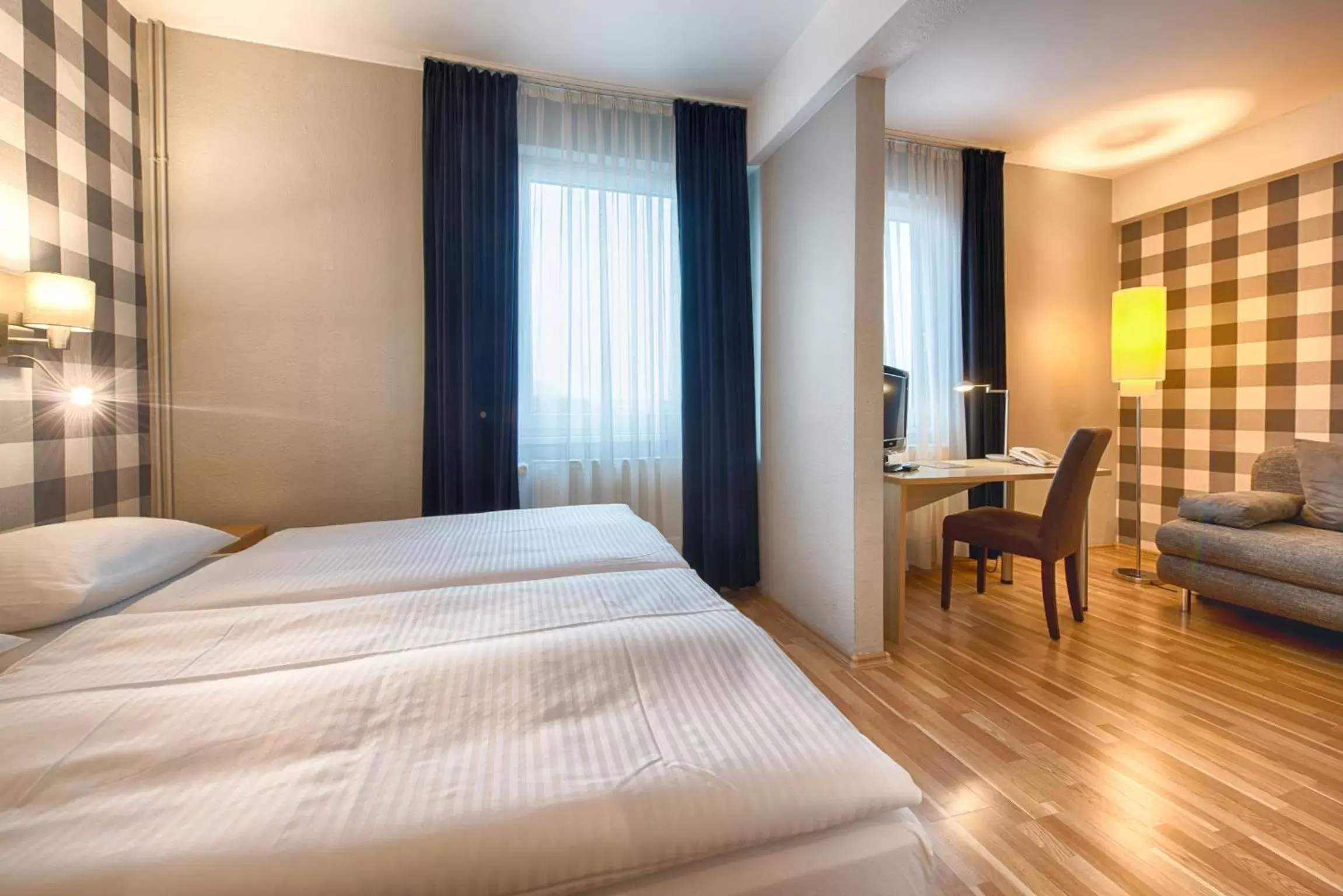 Photo of the whole room, Bed in enjoy hotel Berlin City Messe