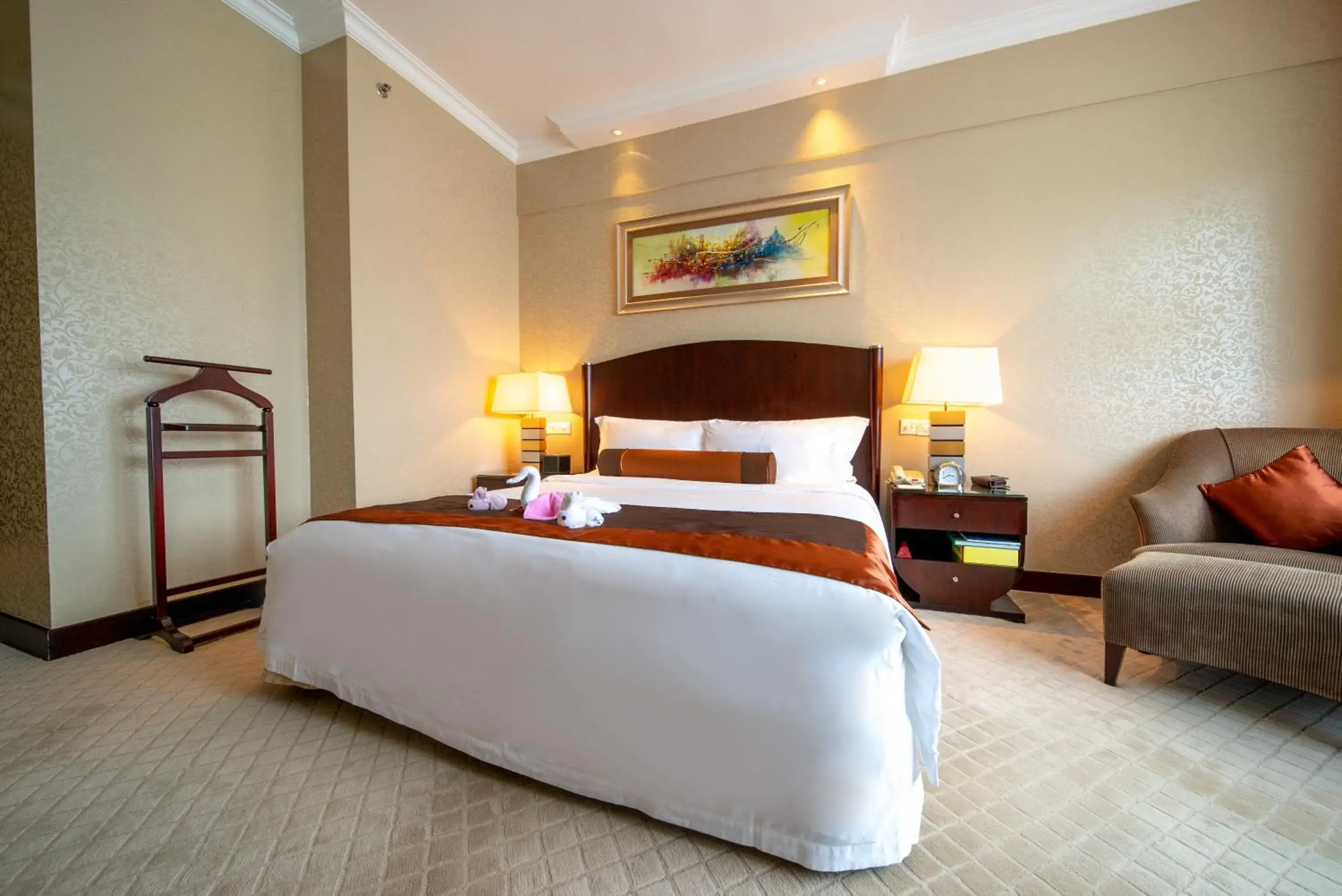 Photo of the whole room, Bed in Grand International Hotel