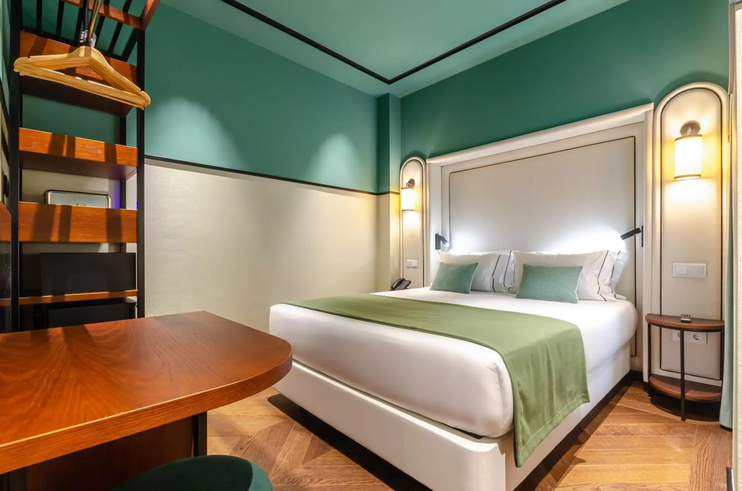 Bedroom, Bed in Nicola Rossio Hotel