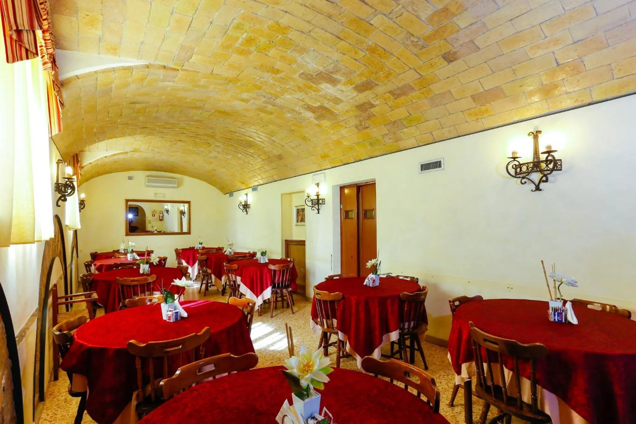 Restaurant/places to eat in Hotel Tempio Di Pallade