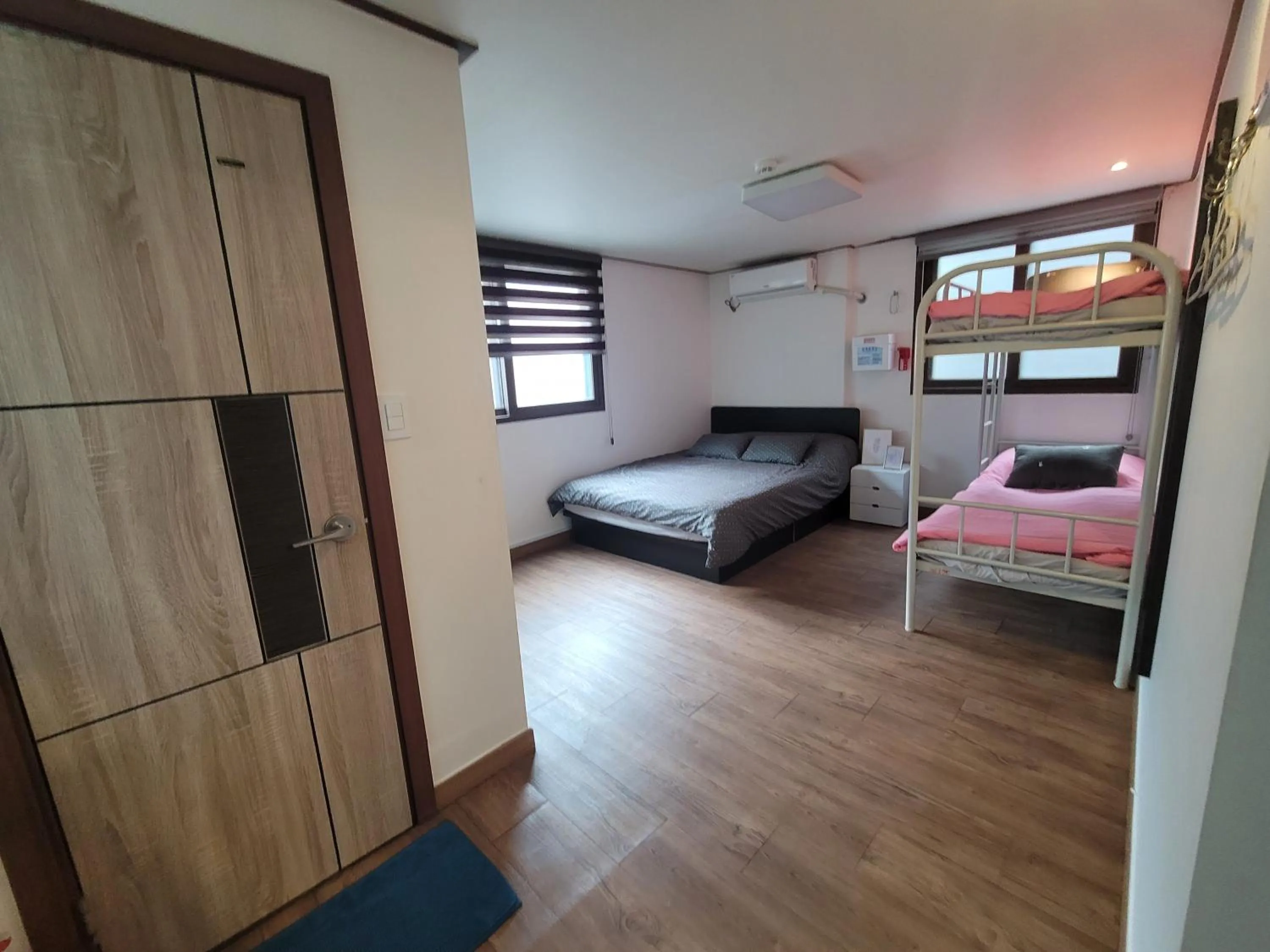 Decorative detail, Bed in Olive Hostel MyeongDong