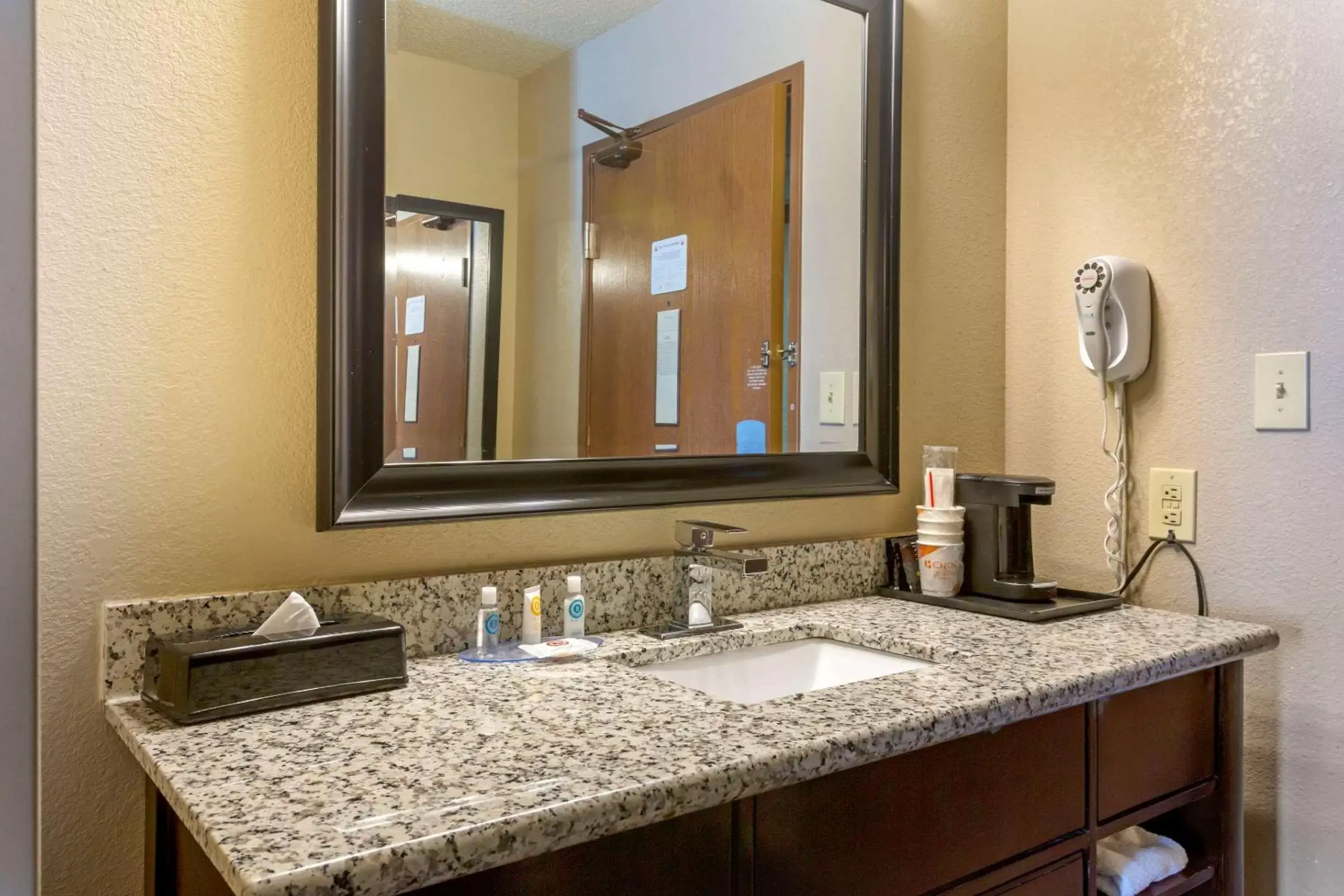 Bathroom in Comfort Inn West Valley - Salt Lake City South