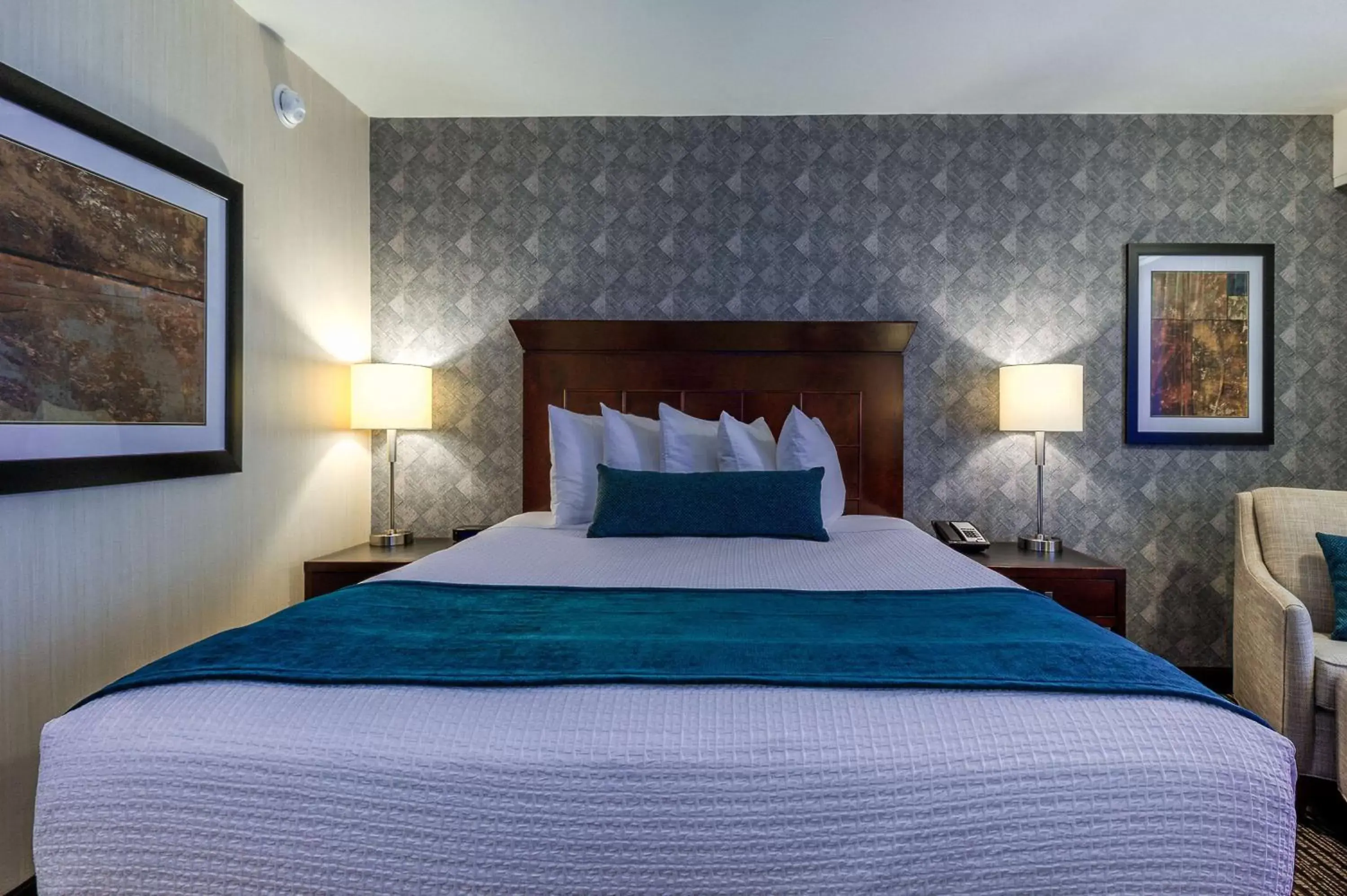 King Suite in Best Western Plus Carriage Inn King Suite in Best Western Plus Carriage Inn