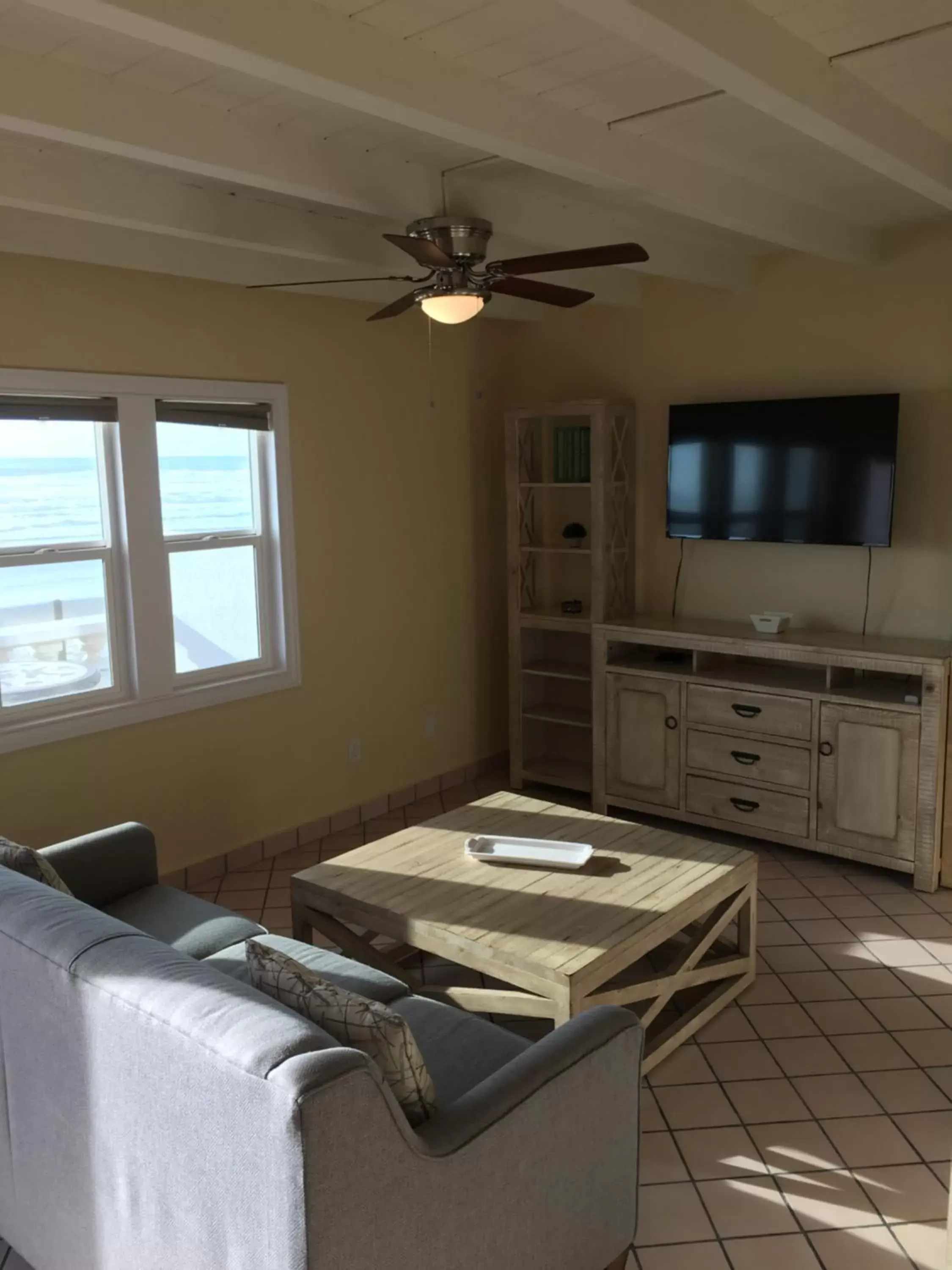 Living room, Seating Area in Quinta Pacifica Beachfront Villas