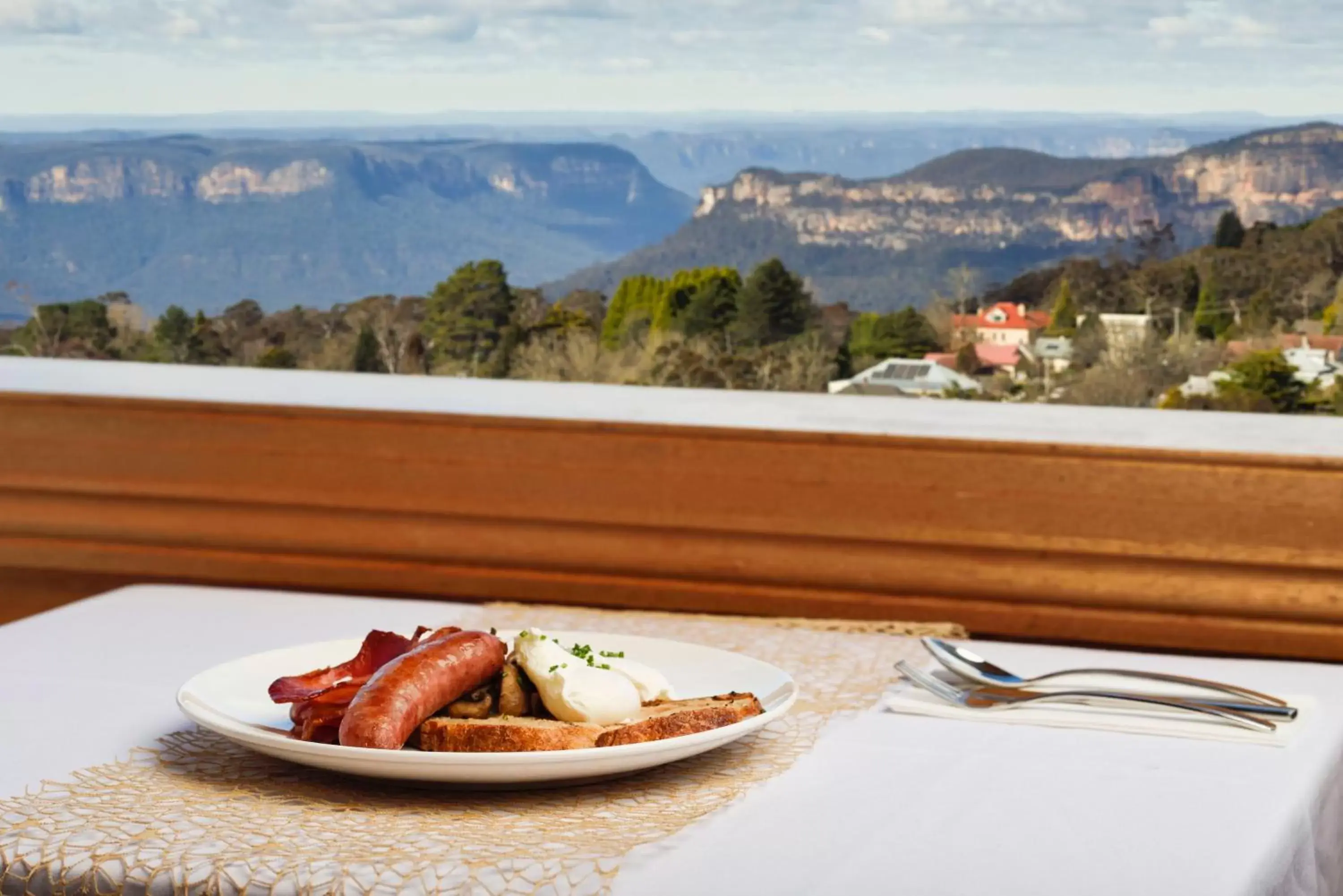 Breakfast, Mountain View in Mountain Heritage Hotel