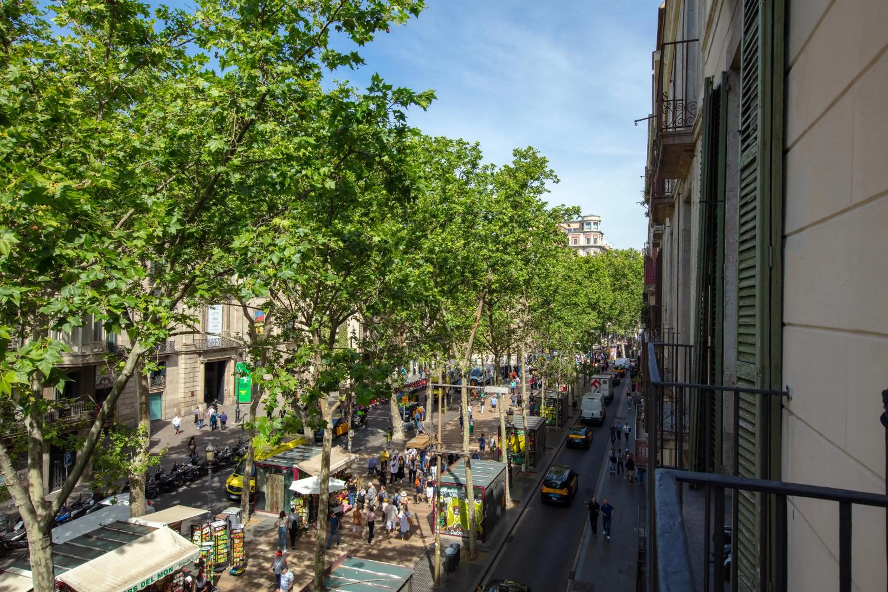 City view in Standbyme Ramblas