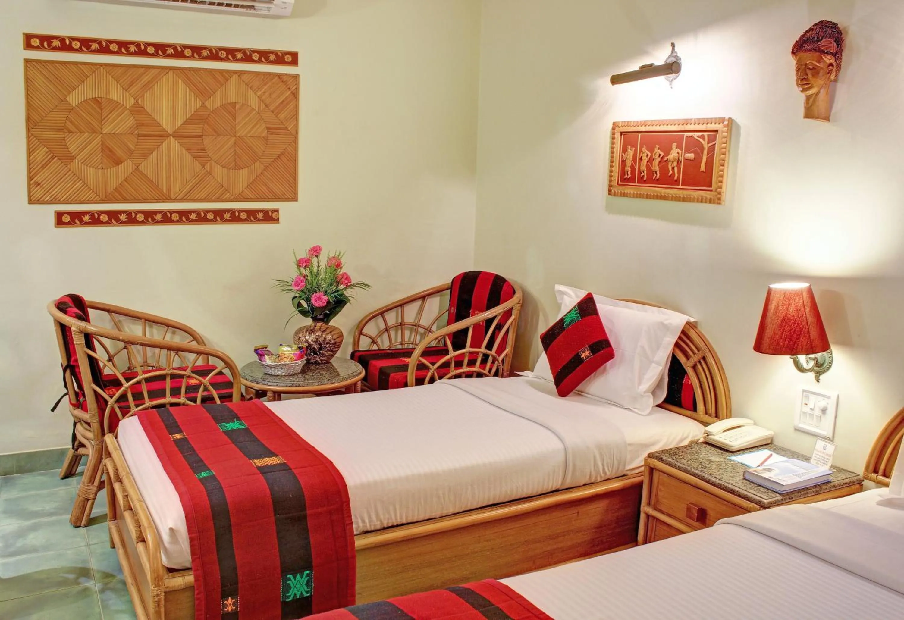 Bed in Palace On Ganges - Heritage Hotel