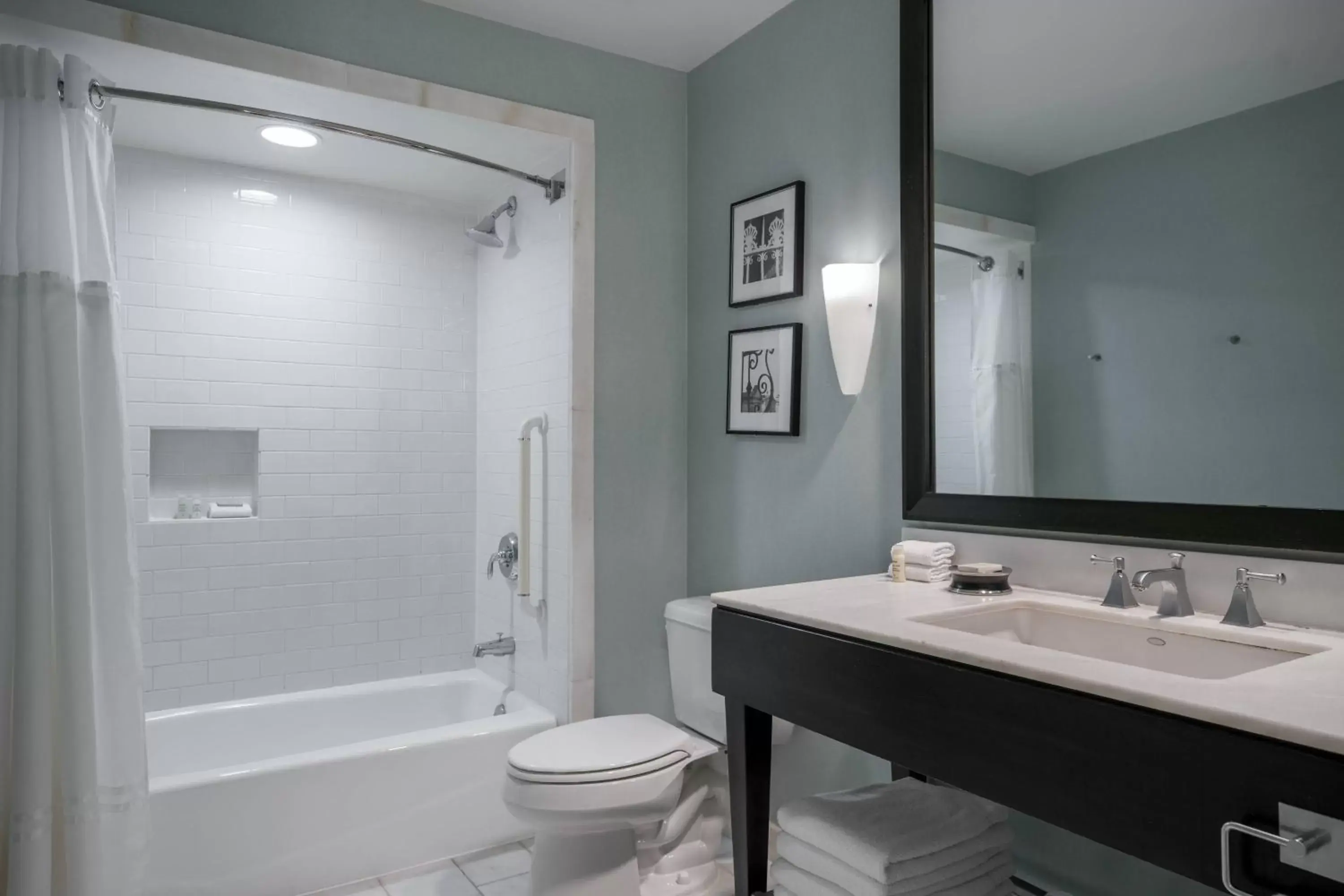 Bathroom in Renaissance New Orleans Pere Marquette French Quarter Area Hotel