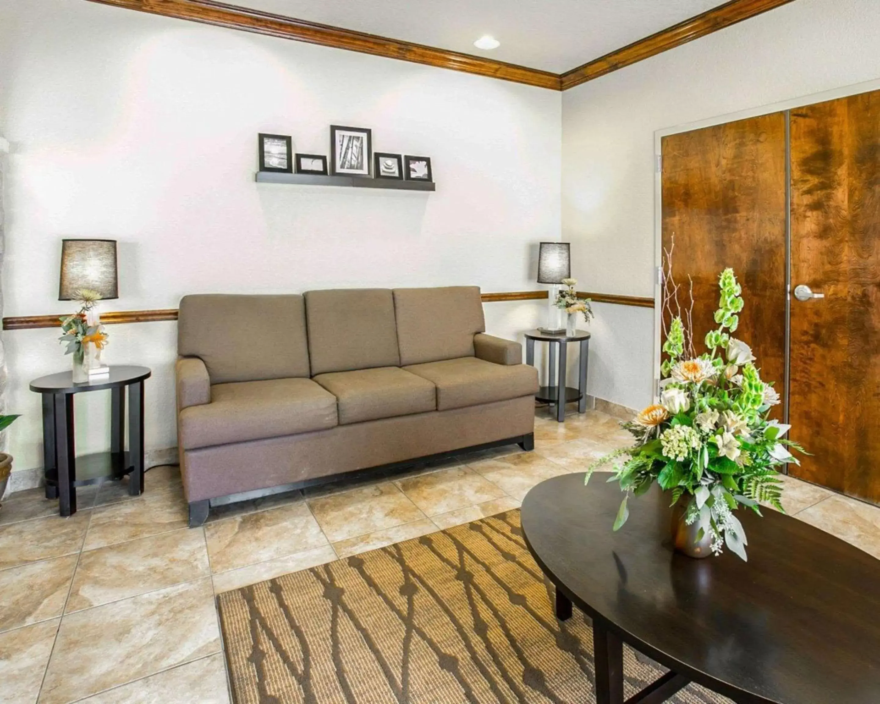 Lobby or reception, Seating Area in Sleep Inn & Suites near Palmetto State Park