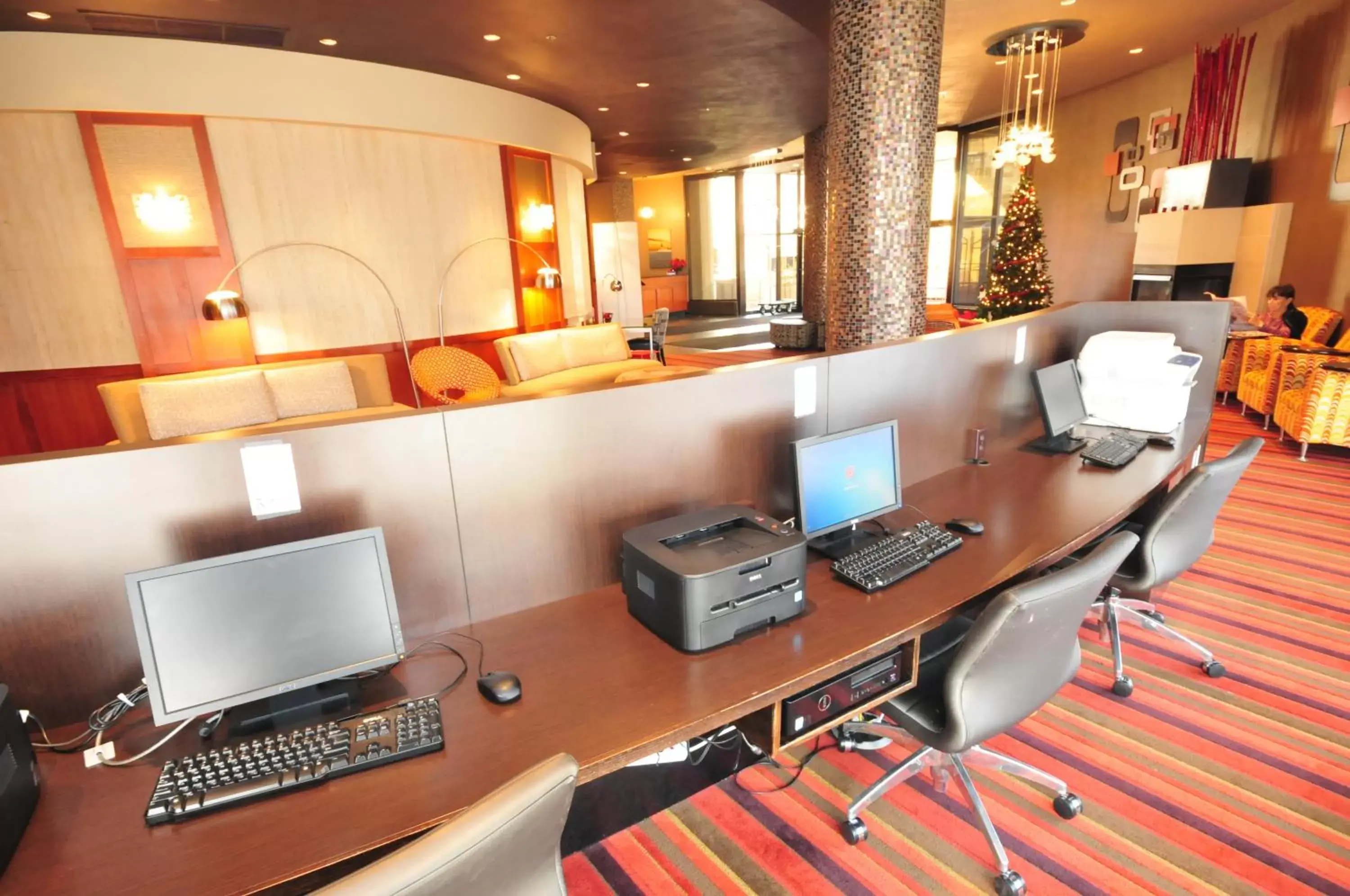 Business facilities in Radisson Hotel Duluth-Harborview