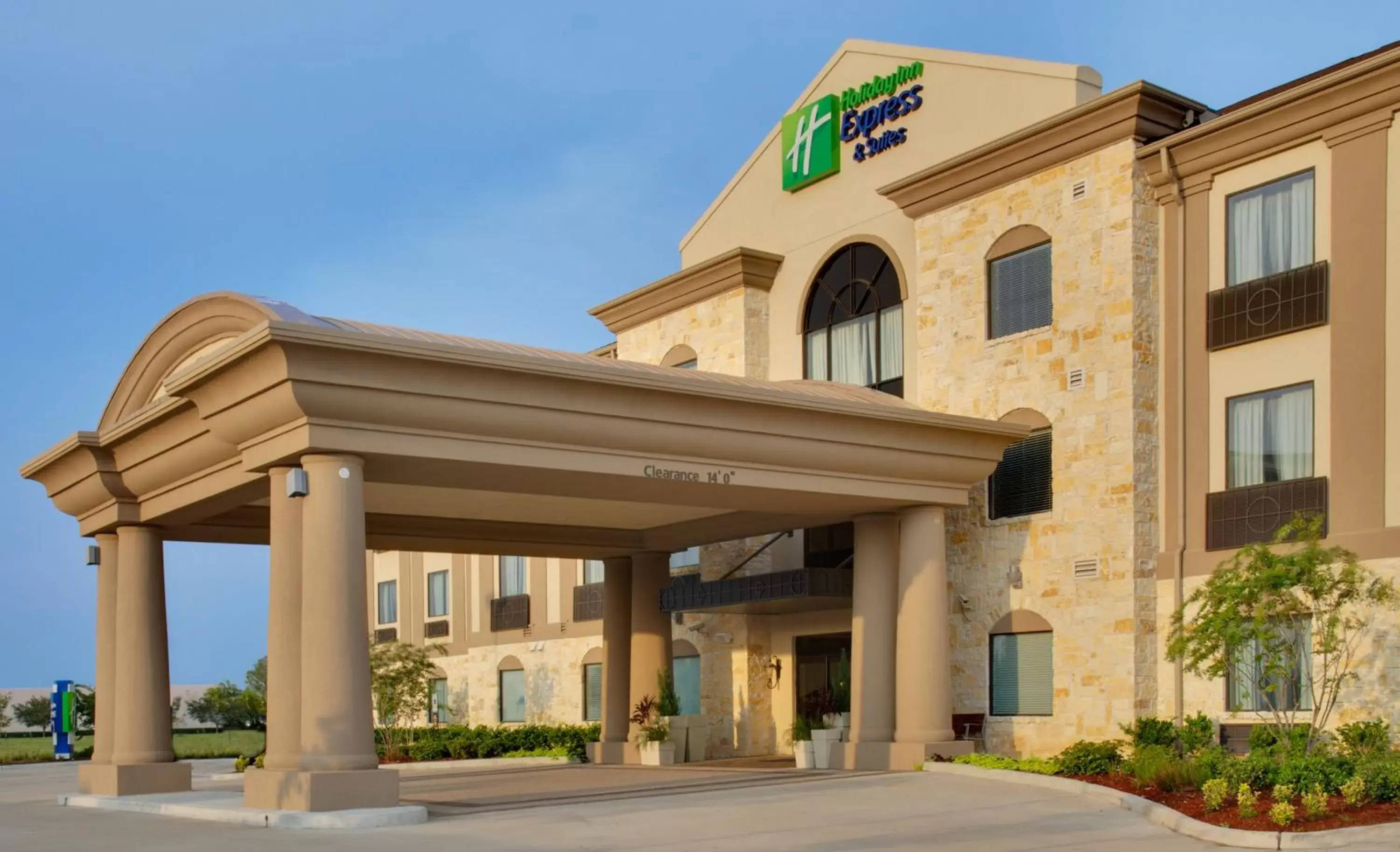 Property building in Holiday Inn Express Hotel & Suites Houston Energy Corridor - West Oaks, an IHG Hotel