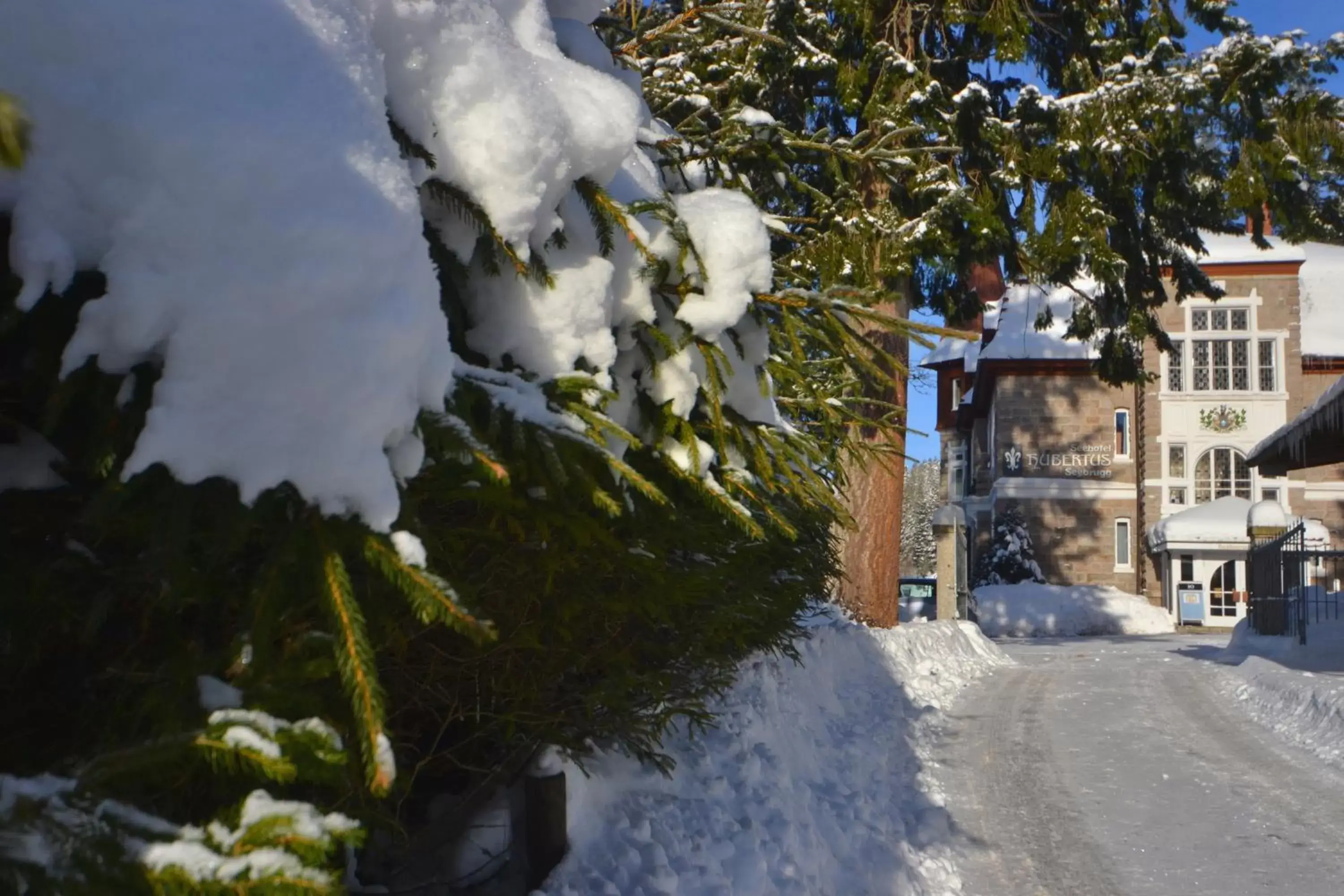 Property building, Winter in Seehotel Hubertus