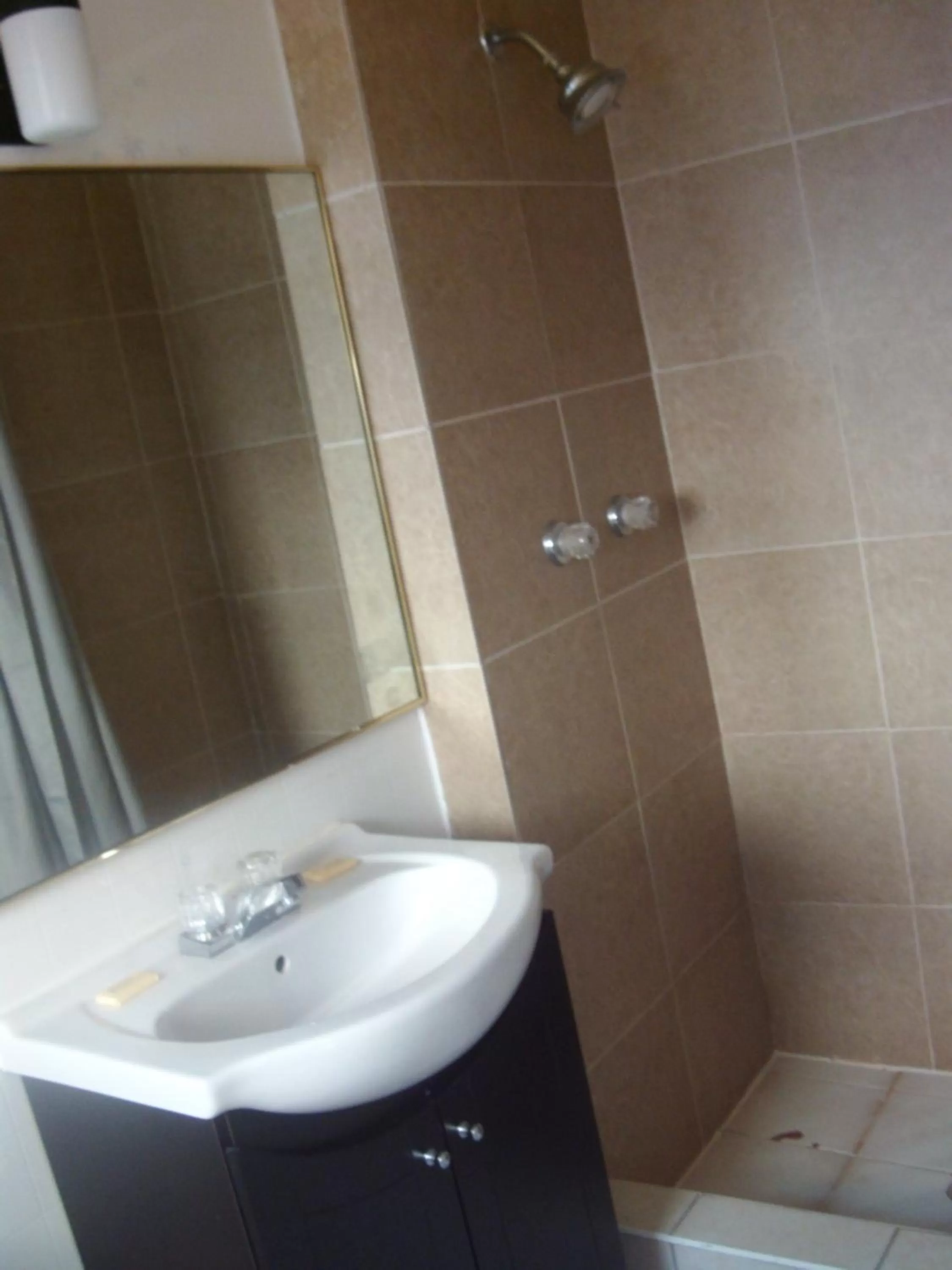 Bathroom in Star Inn by Elevate Rooms