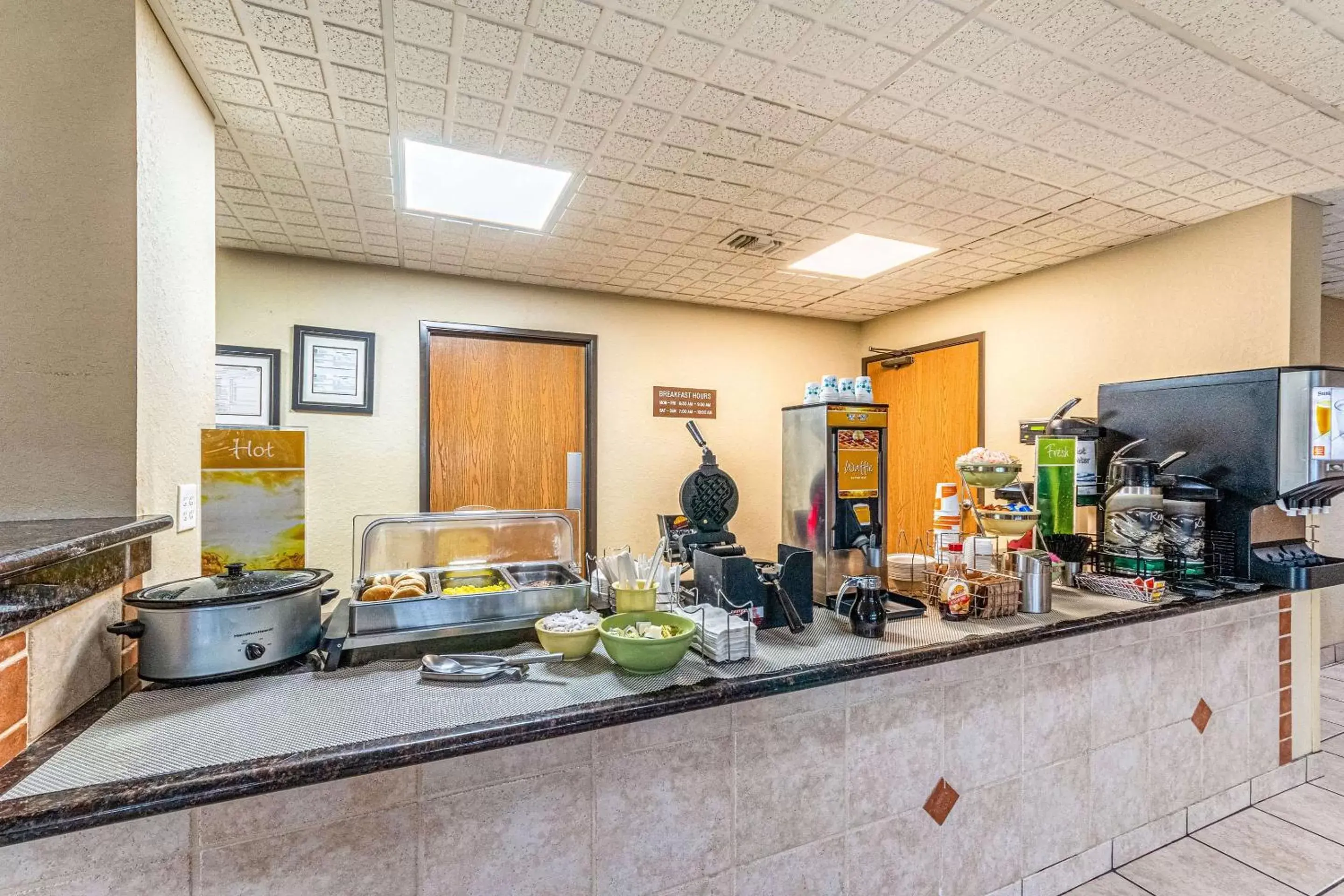 Restaurant/places to eat in Quality Suites San Antonio