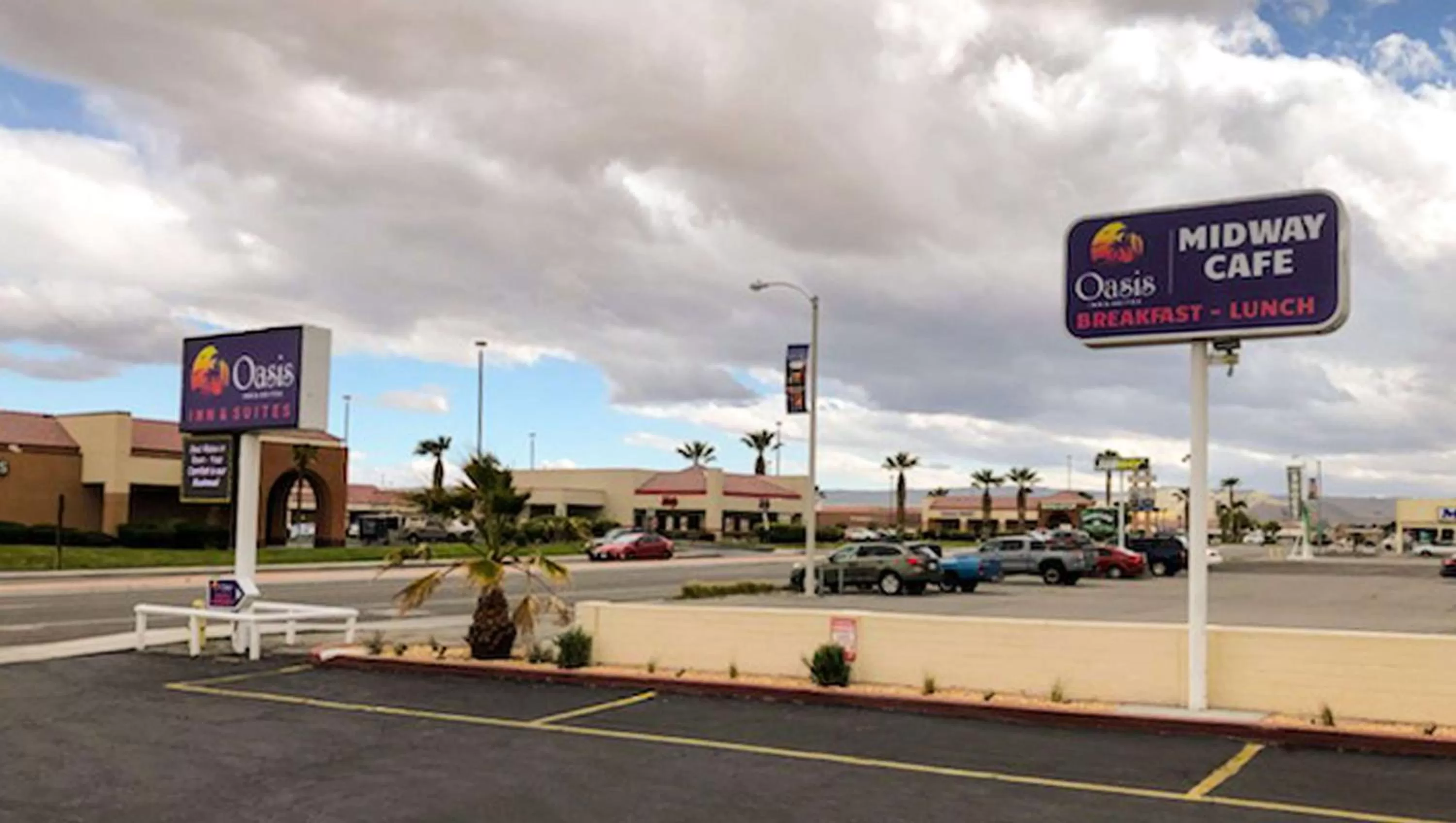 Property building in Howard Johnson by Wyndham Ridgecrest, CA