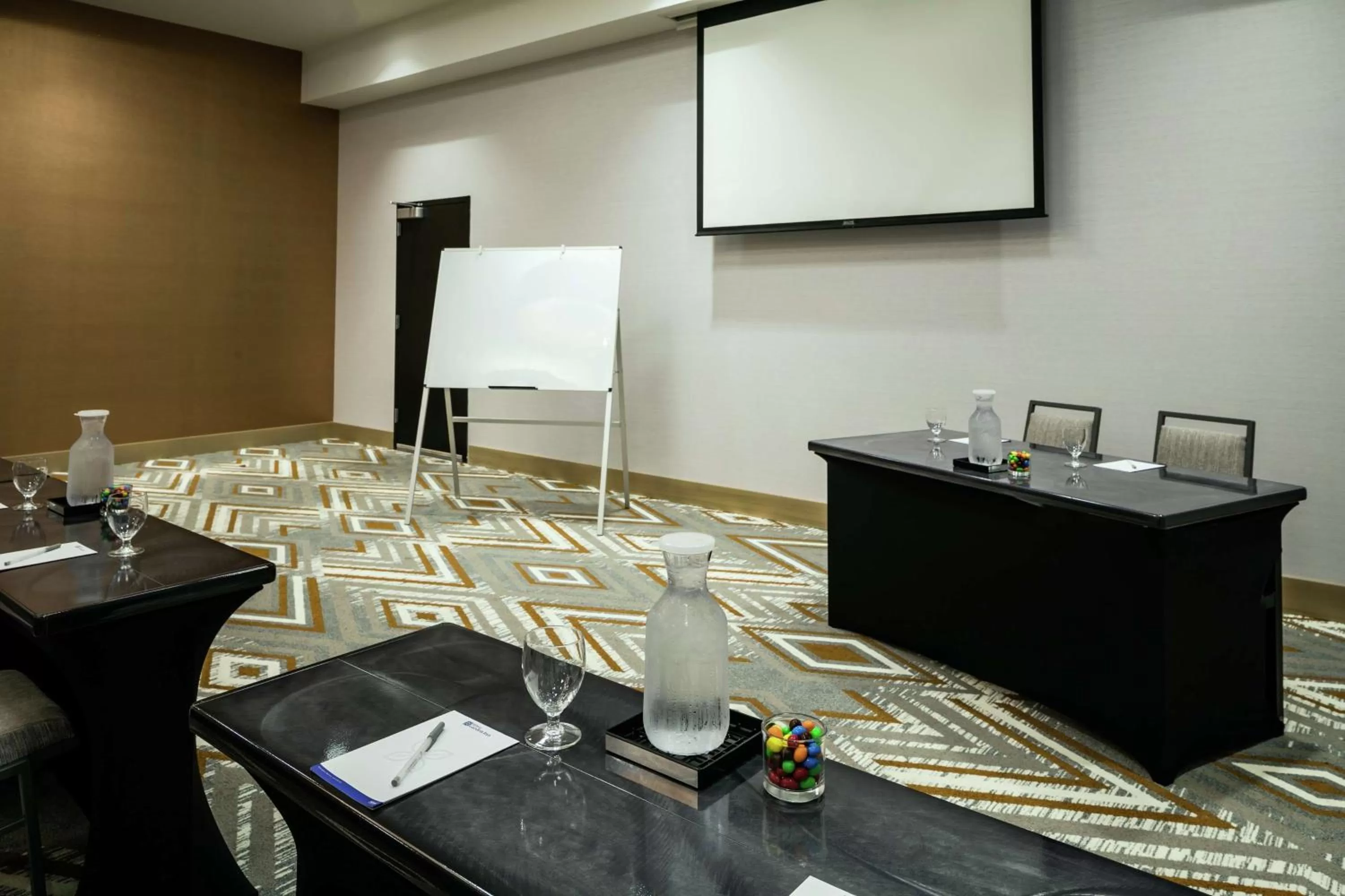 Meeting/conference room in Hilton Garden Inn Seattle Bellevue Downtown, WA