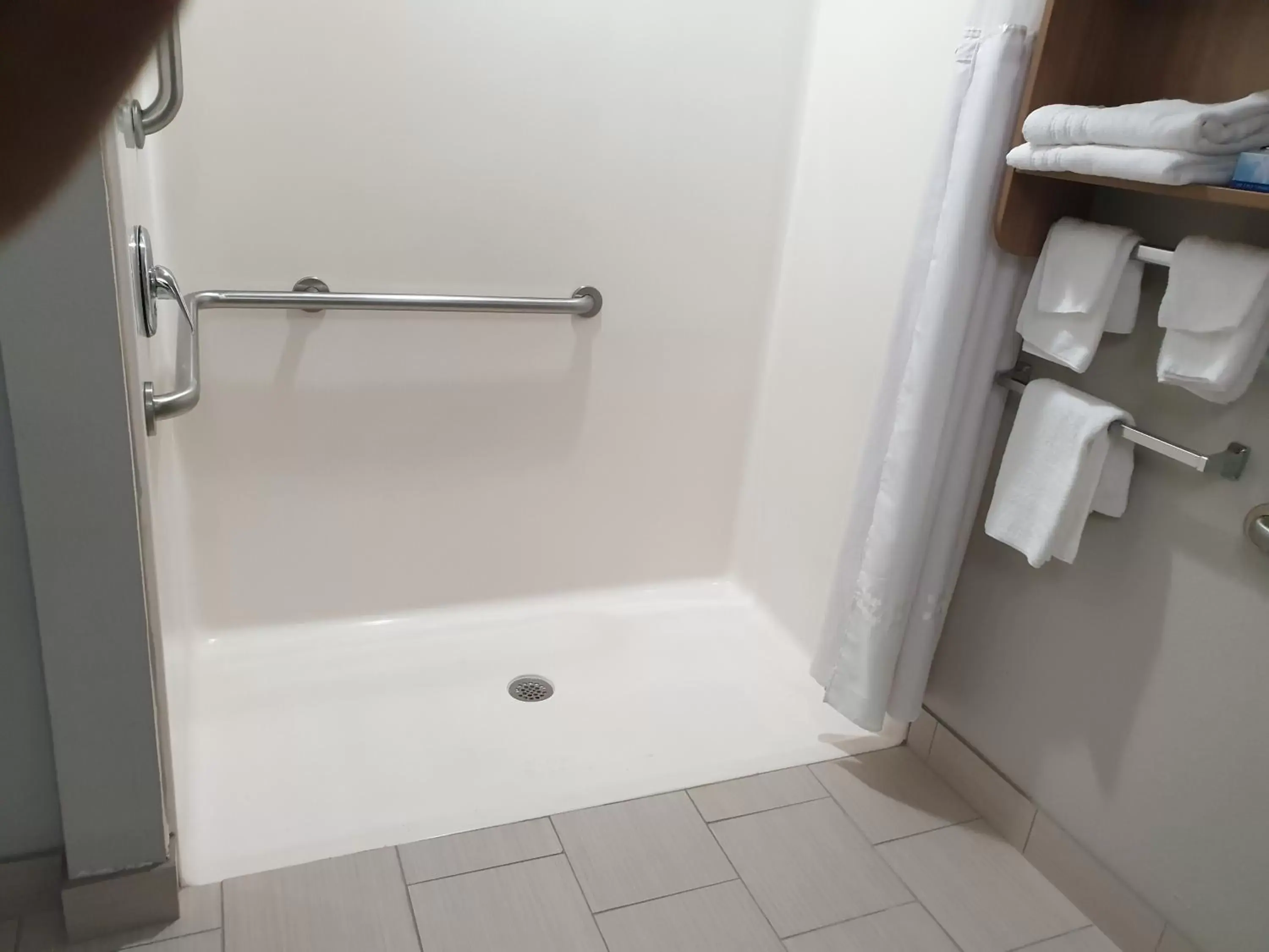 Bathroom in Microtel Inn & Suites by Wyndham Augusta/Riverwatch
