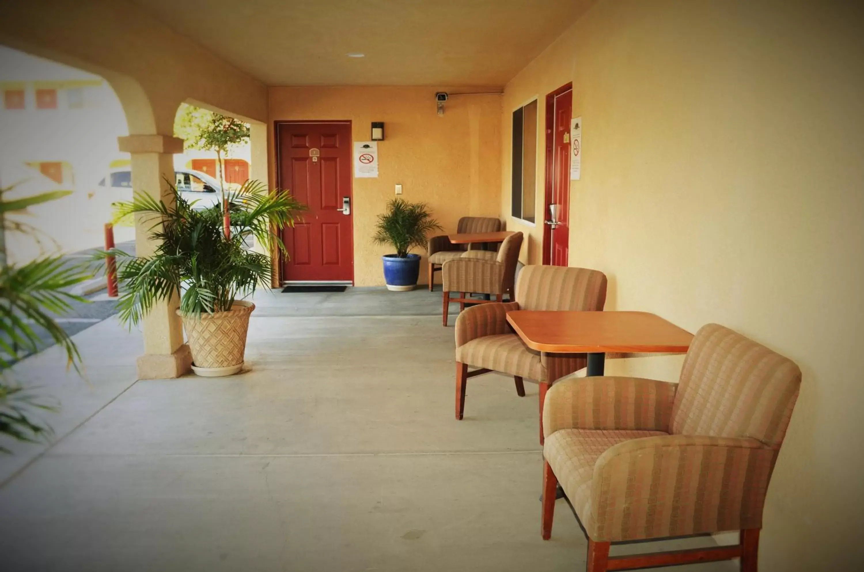 Patio in Loma Linda Inn