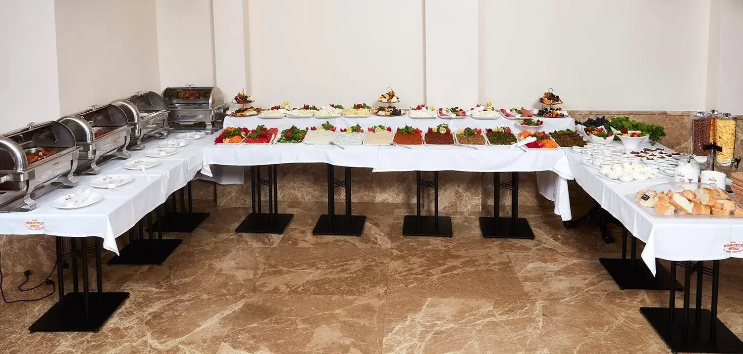 Breakfast, Banquet Facilities in Almadina Hotel Istanbul