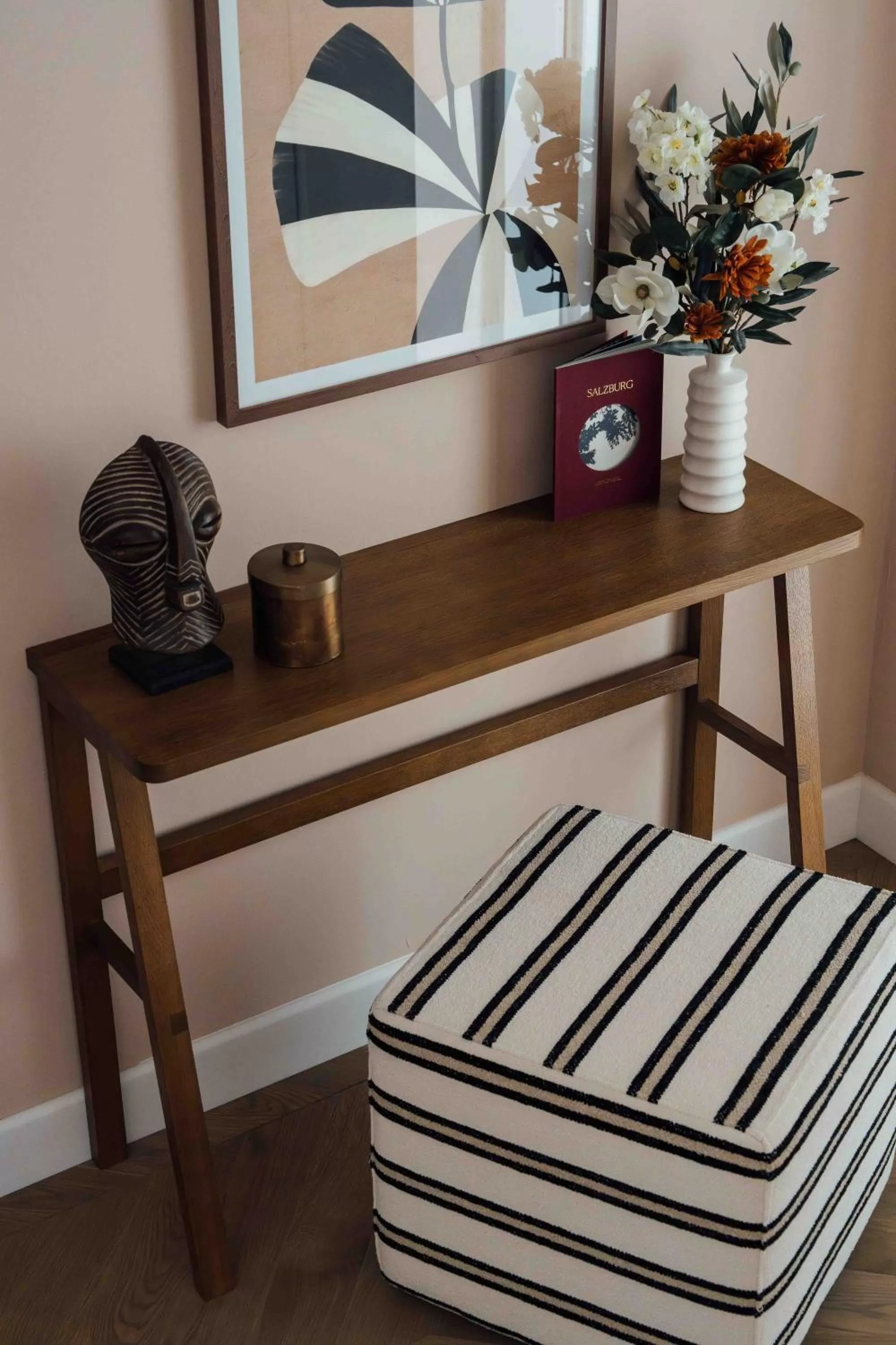 Living room, Bed in Clemonte Hotel - Your Reception-less Boutique Hideaway