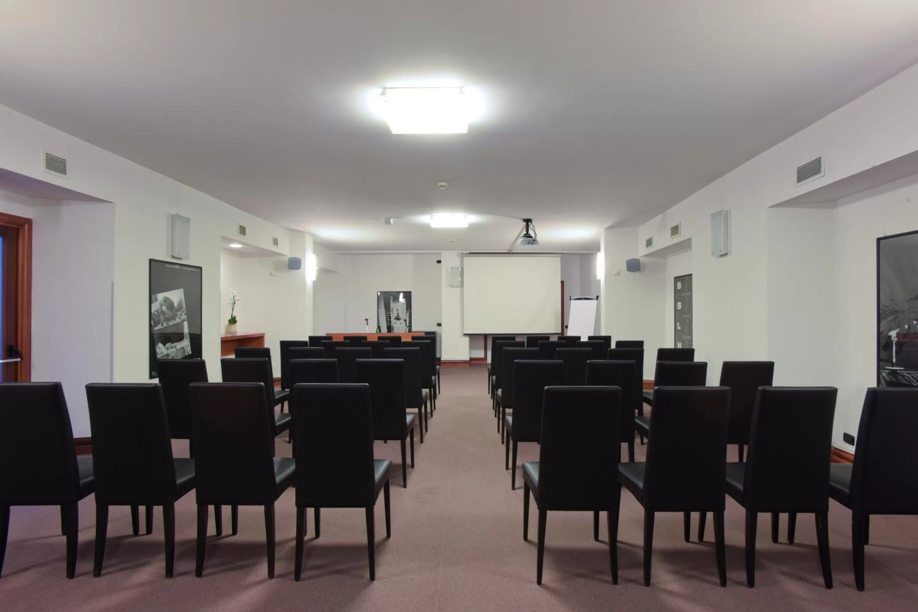 Meeting/conference room in Grand Hotel Tiberio