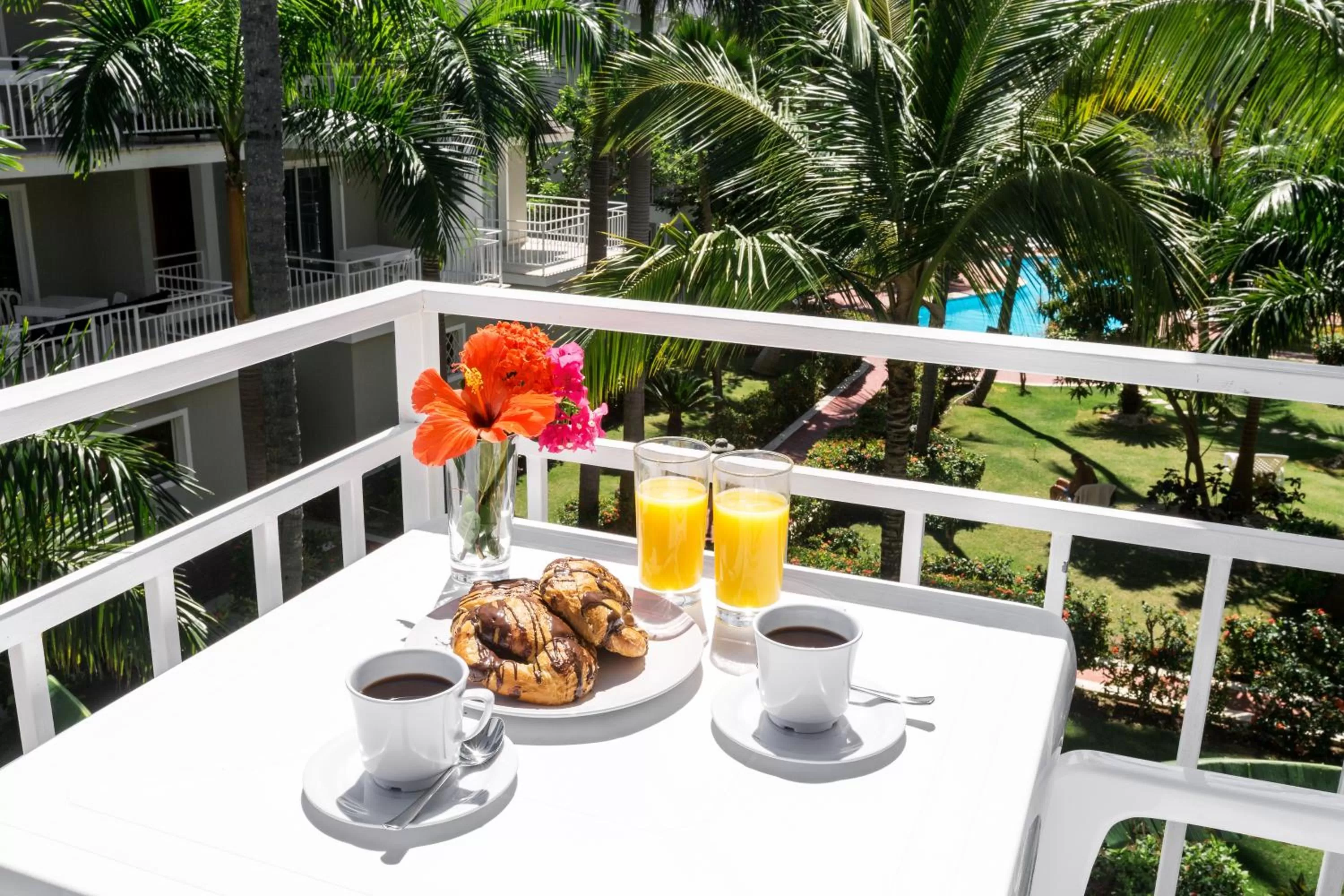 Balcony/Terrace in TROPICANA SUITES DELUXE BEACH CLUB and POOL - playa LOS CORALES