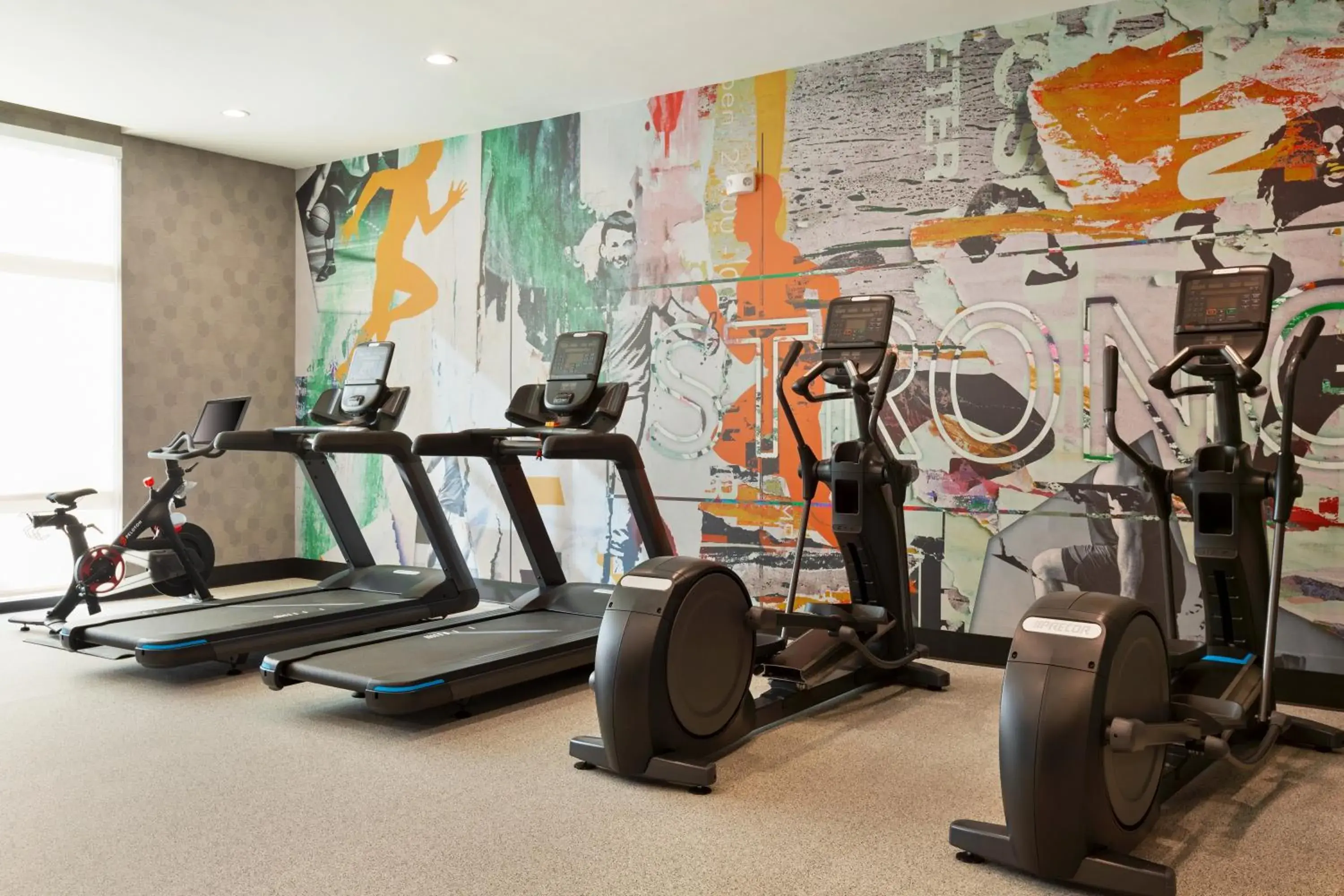 Fitness centre/facilities, Fitness Center/Facilities in La Quinta Inn & Suites by Wyndham Mount Laurel Moorestown