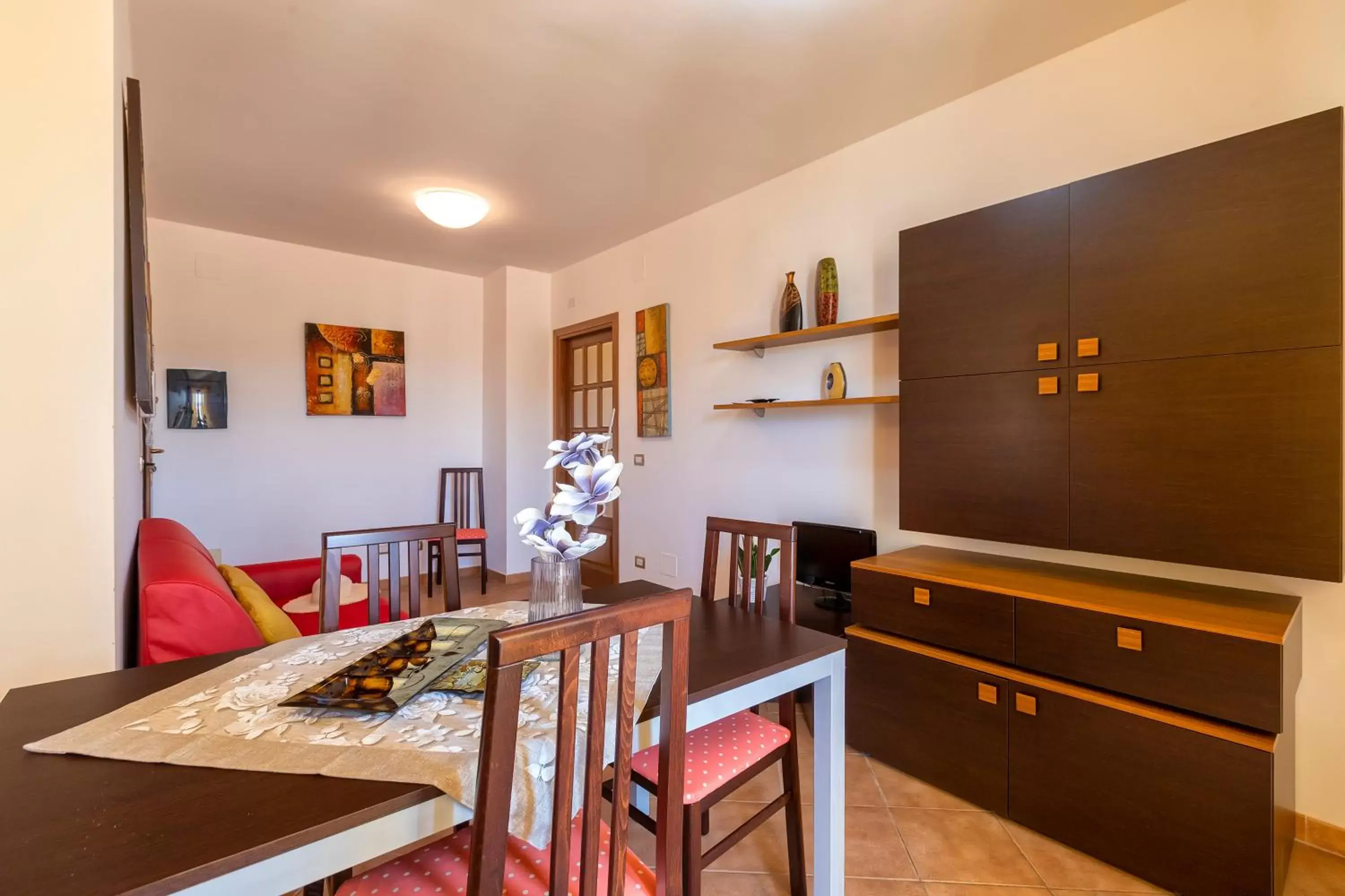 Living room, Dining Area in KaRol Casa Vacanze