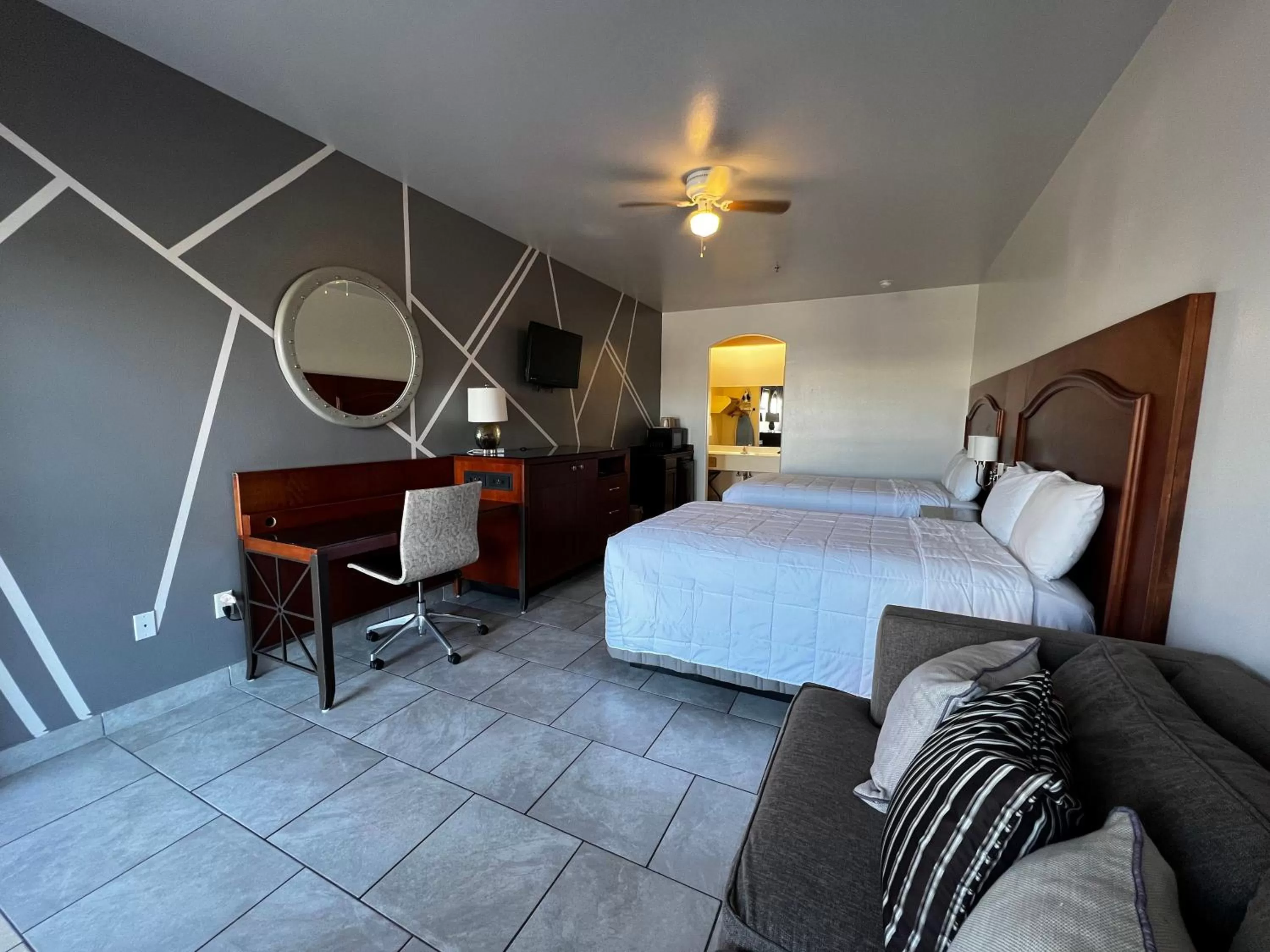 Photo of the whole room, Bed in Casa Rosa Inn