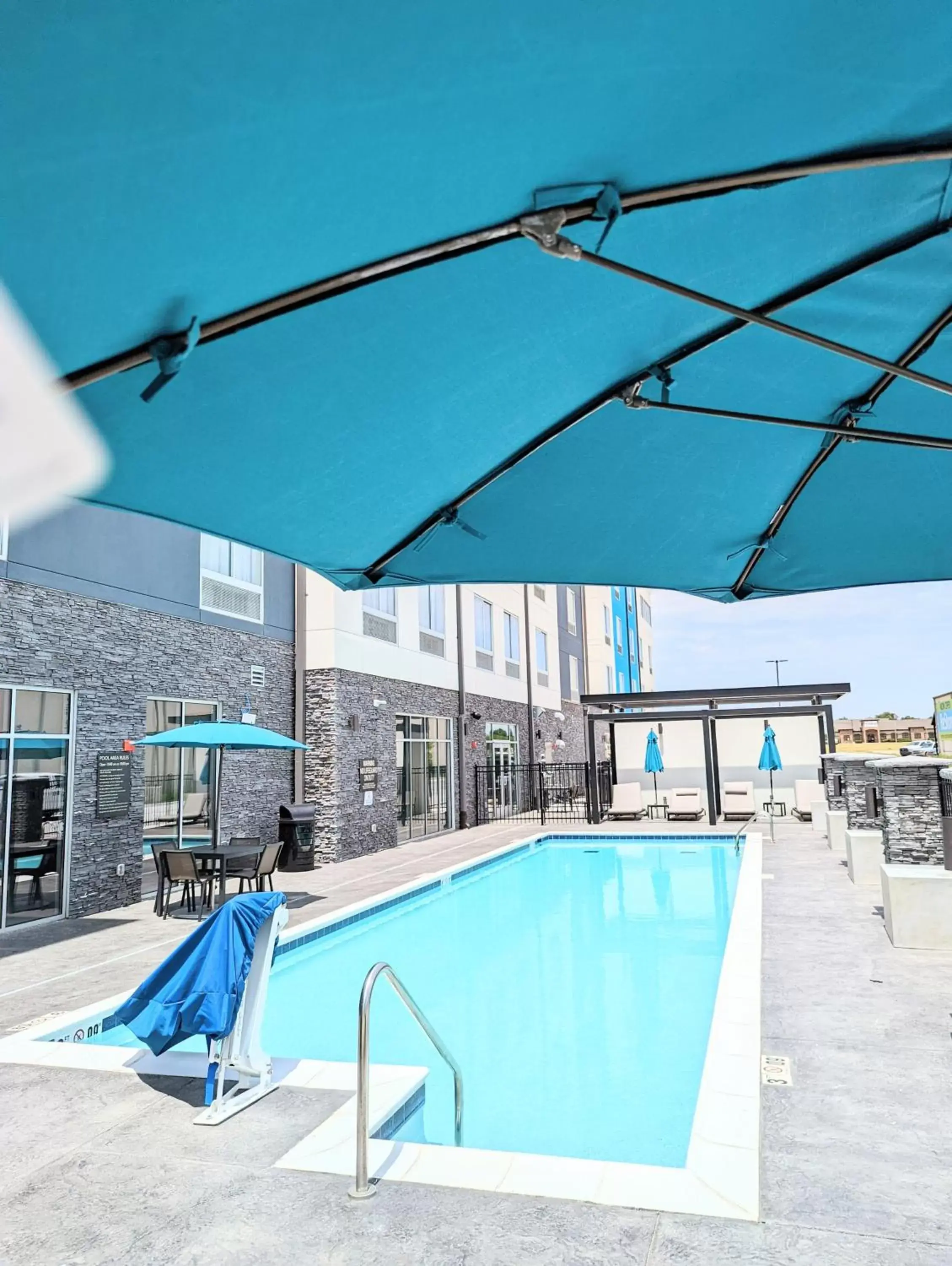Swimming Pool in Candlewood Suites - Tulsa Hills - Jenks, an IHG Hotel