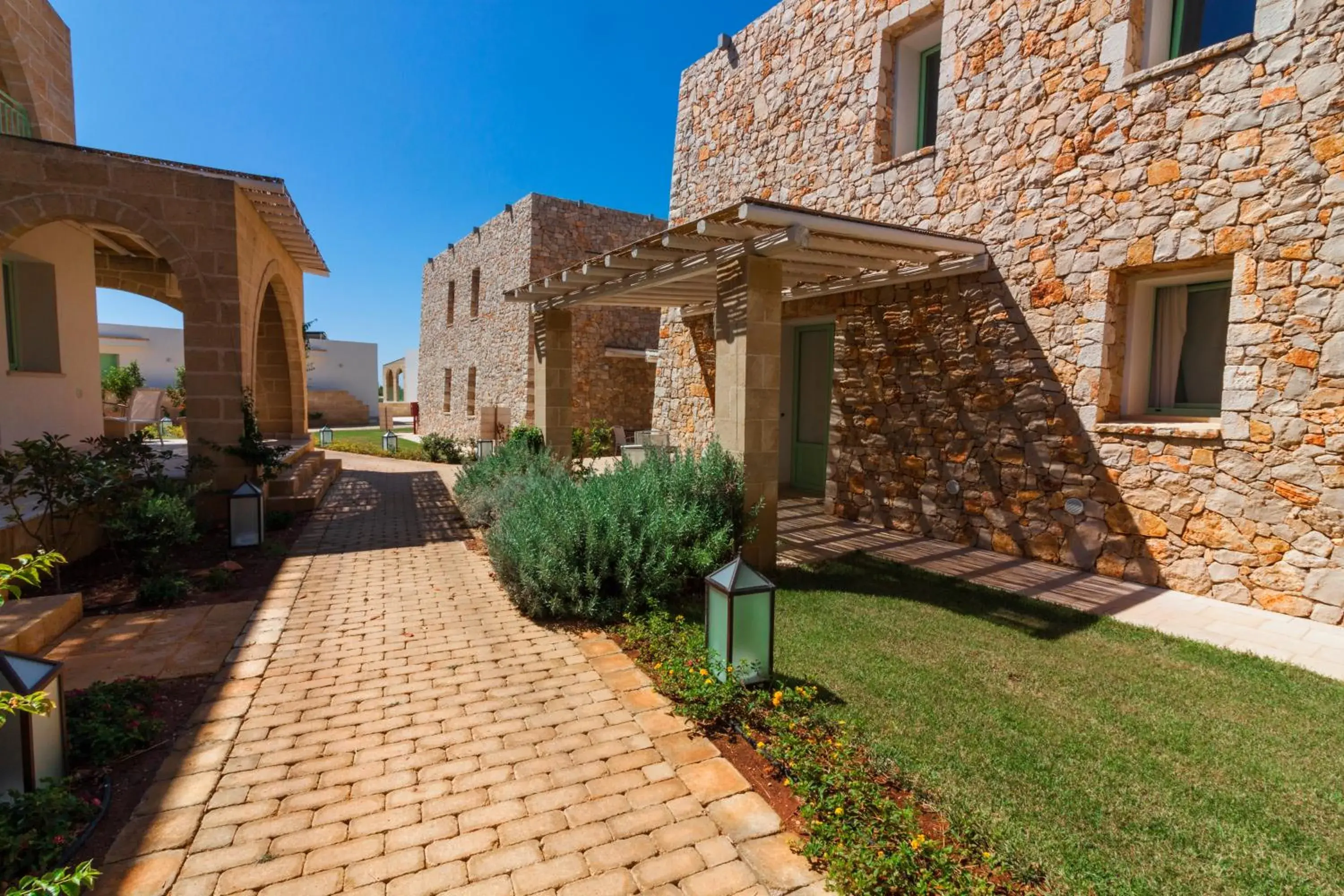 Garden, Property Building in Montiro' Hotel