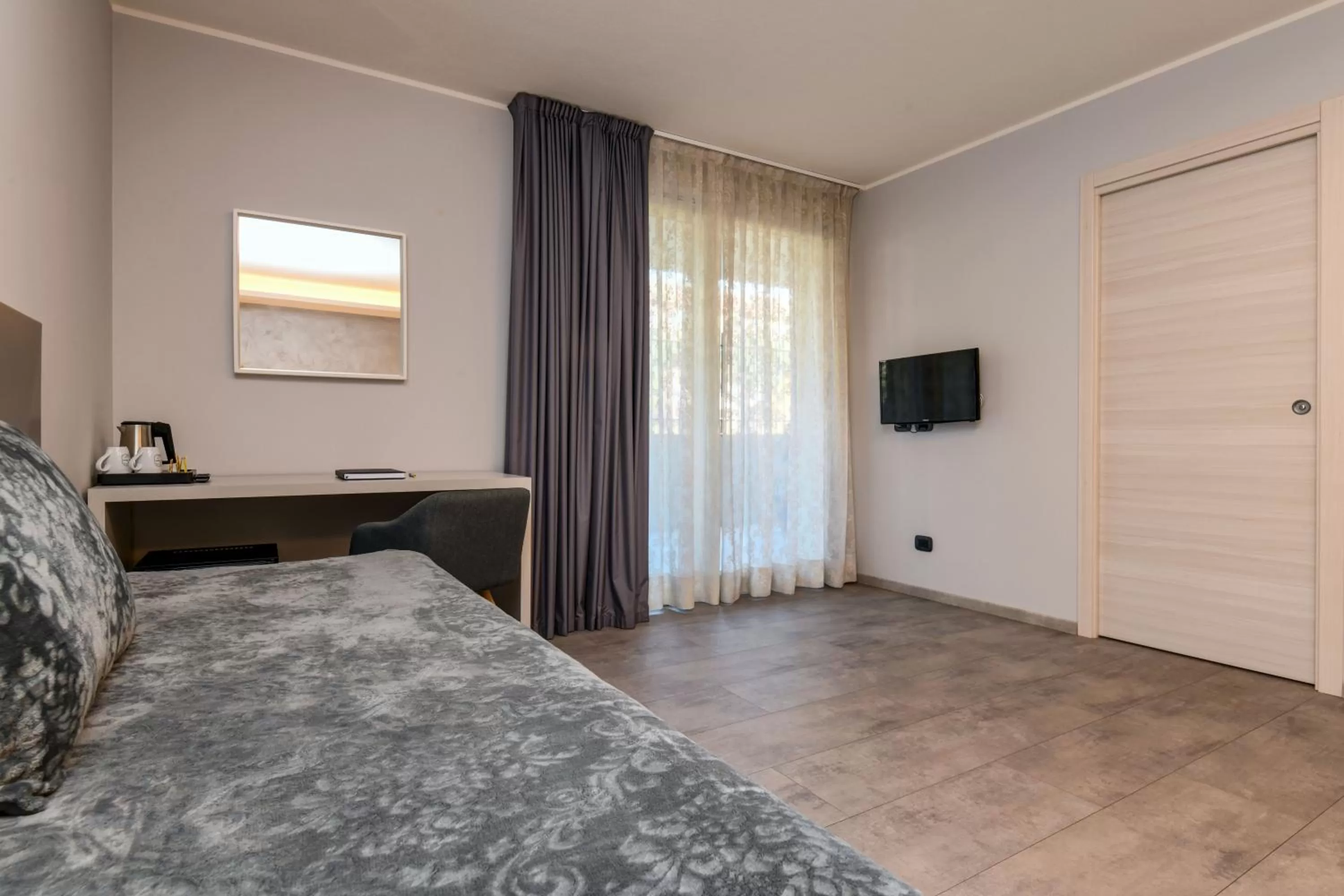 Photo of the whole room, TV/Entertainment Center in Garda Diamant