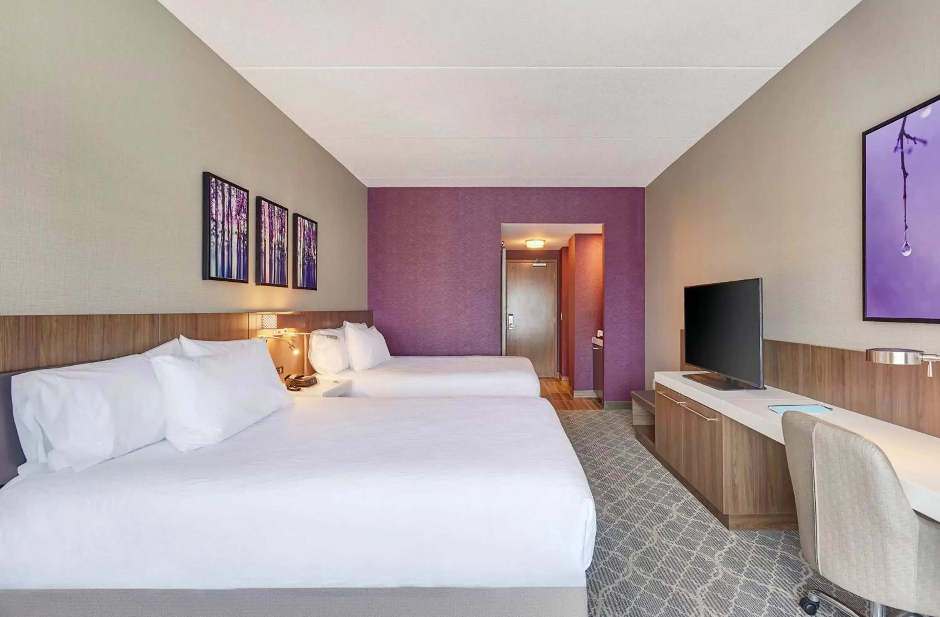 Bedroom, Bed in Hilton Garden Inn Toronto/Brampton West, Ontario, Canada